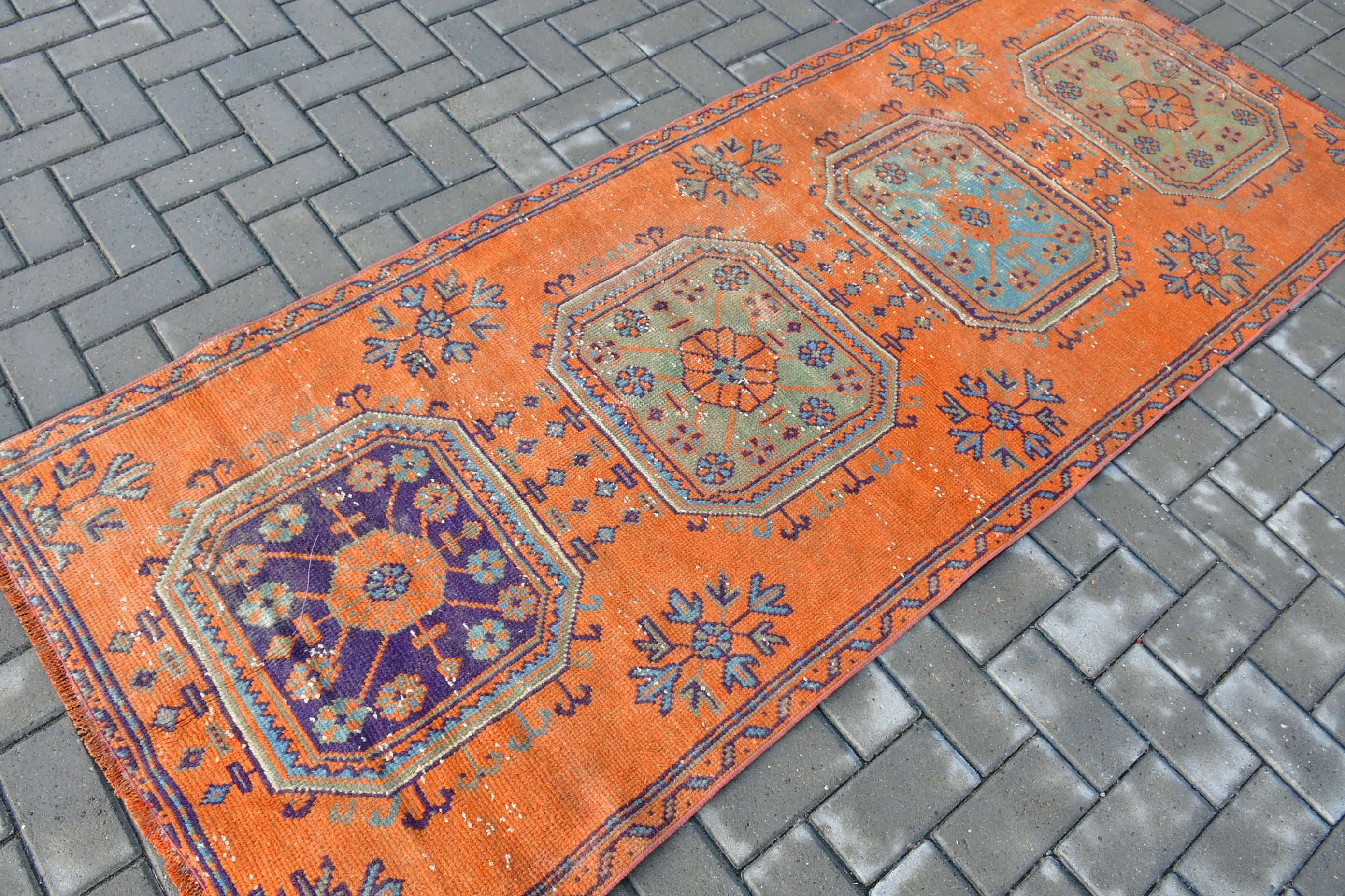 Turuncu Anadolu Halısı, Vintage Halılar, Çocuk Halısı, Göçebe Halısı, Yatak Odası Halıları, Türk Halısı, Ev Dekor Halısı, 3.1x7.7 ft Accent Halısı, Yün Halıları