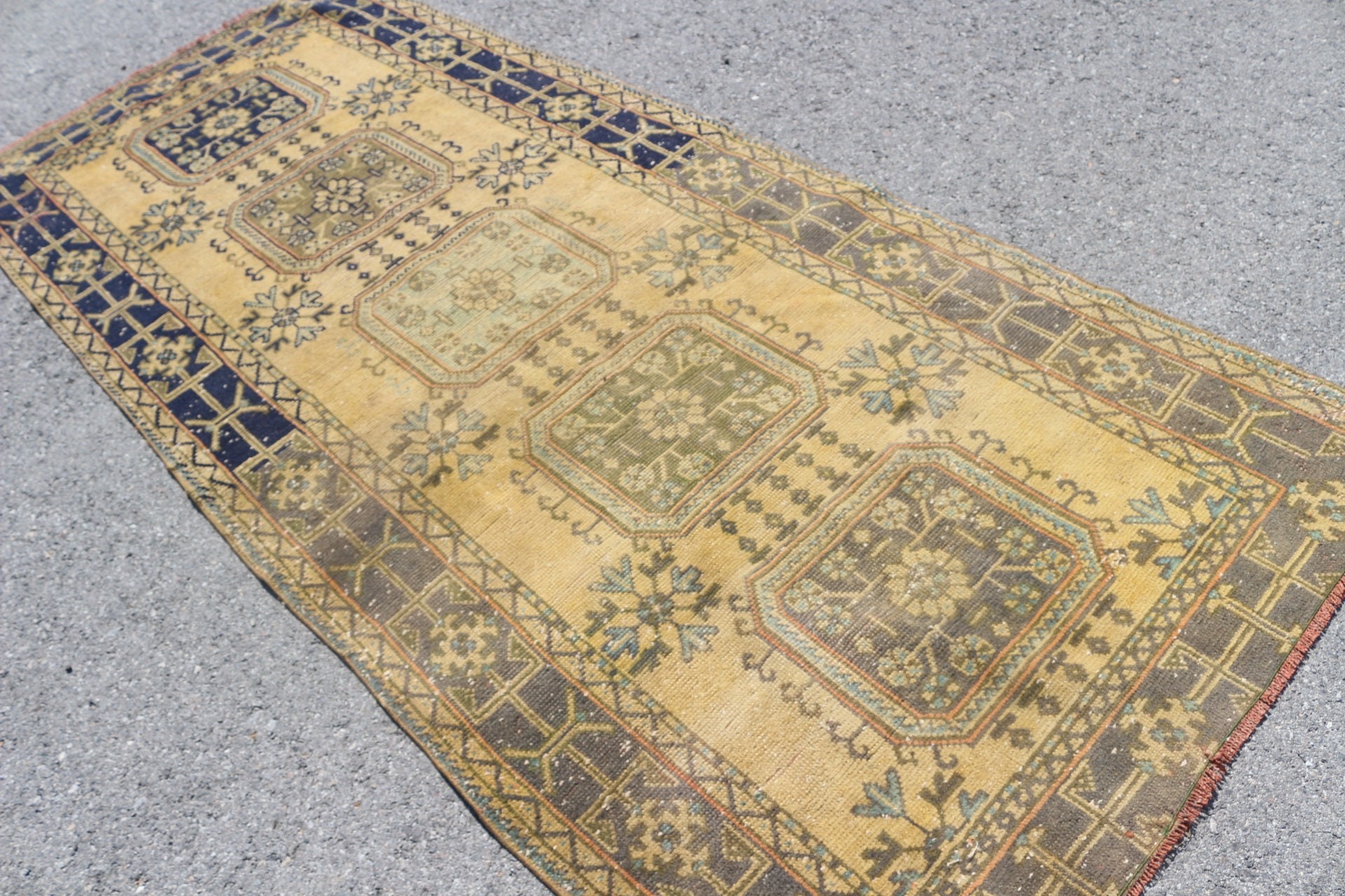 Yellow Moroccan Rugs, Vintage Rug, Turkish Rug, Home Decor Rugs, Salon Rug, Living Room Rugs, Pastel Rug, 4.5x10 ft Large Rug, Antique Rug