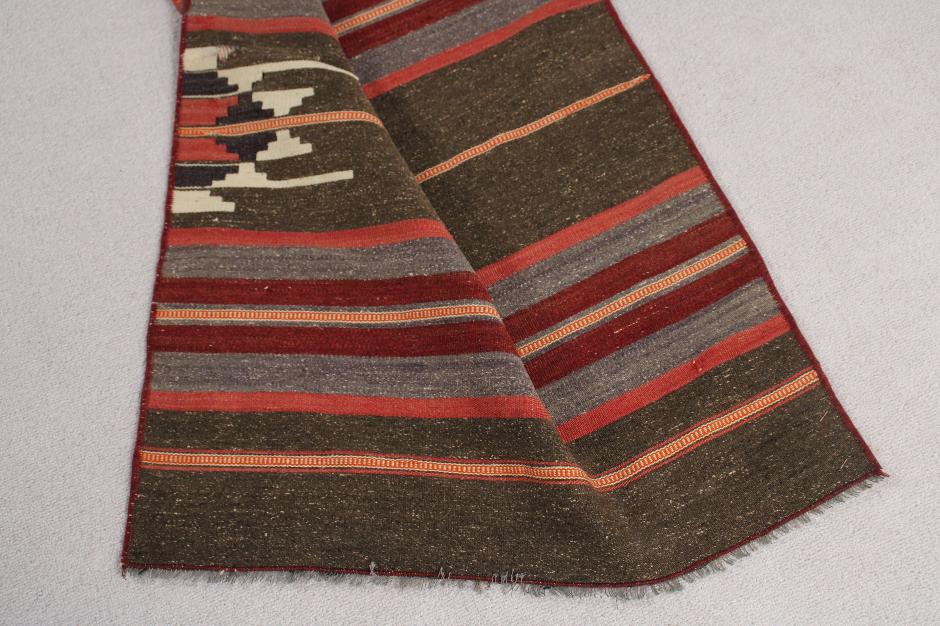 Nötr Halılar, Kilim, 2.2x9.7 ft Yolluk Halı, Türk Halısı, Kırmızı Boho Halılar, Beni Ourain Koşucu Halıları, Düz Dokuma Halı, Merdiven Halısı, Vintage Halılar