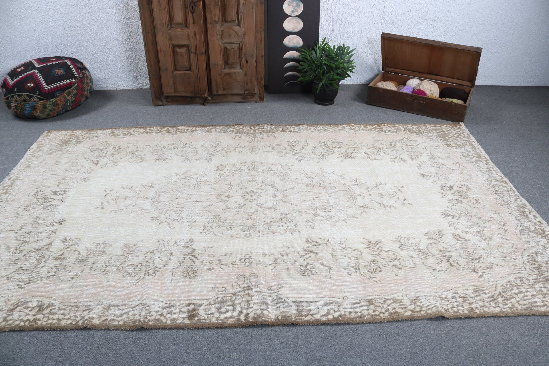 Türk Halısı, Bej El Dokuma Halı, Büyük Oushak Halı, 5.7x9.5 ft Büyük Halı, Oushak Halı, Büyük Vintage Halı, Vintage Halılar, Fas Halıları