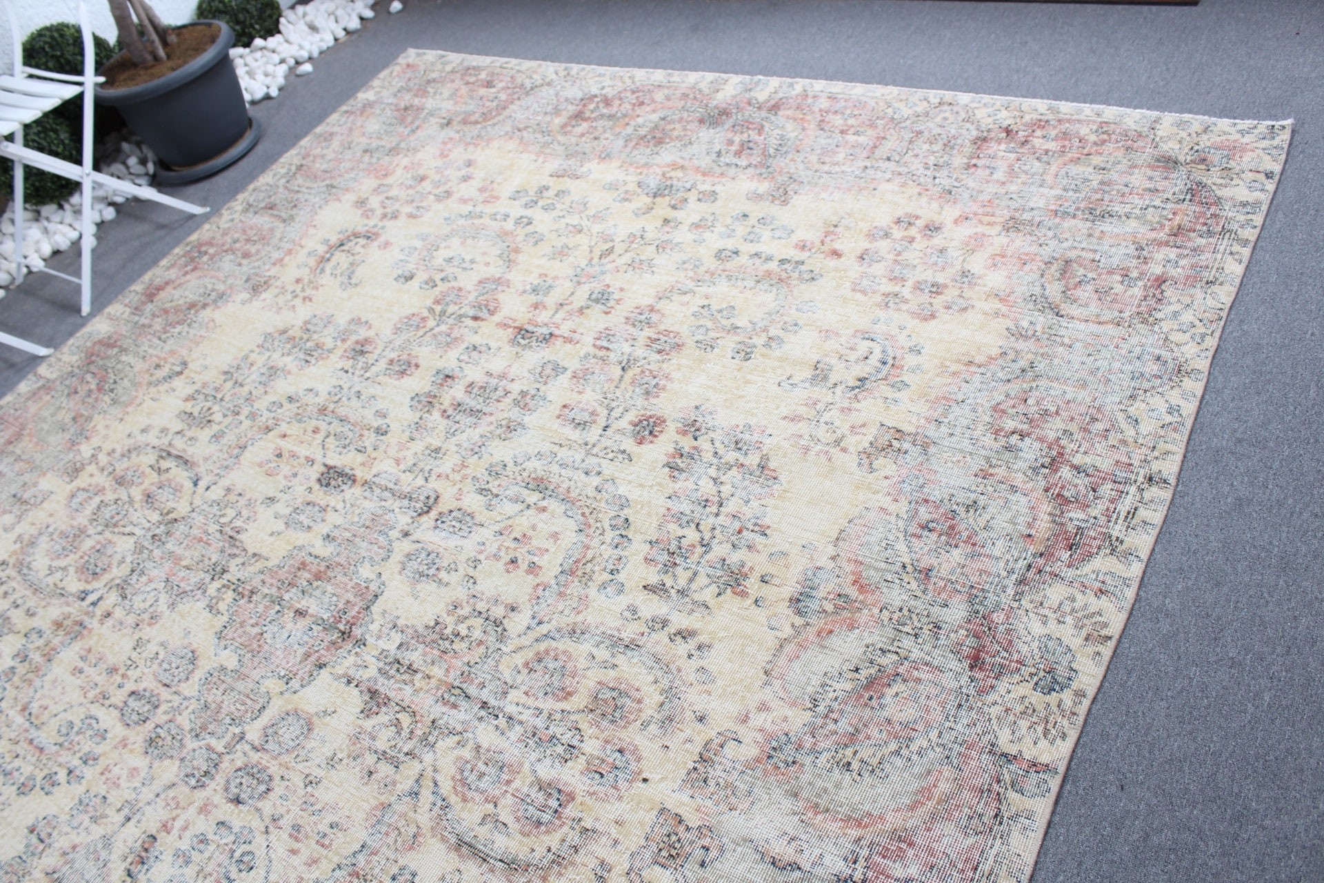 Vintage Rug, Living Room Rugs, Home Decor Rugs, Turkish Rug, Salon Rug, 7.9x10.7 ft Oversize Rug, Beige Antique Rug, Old Rug