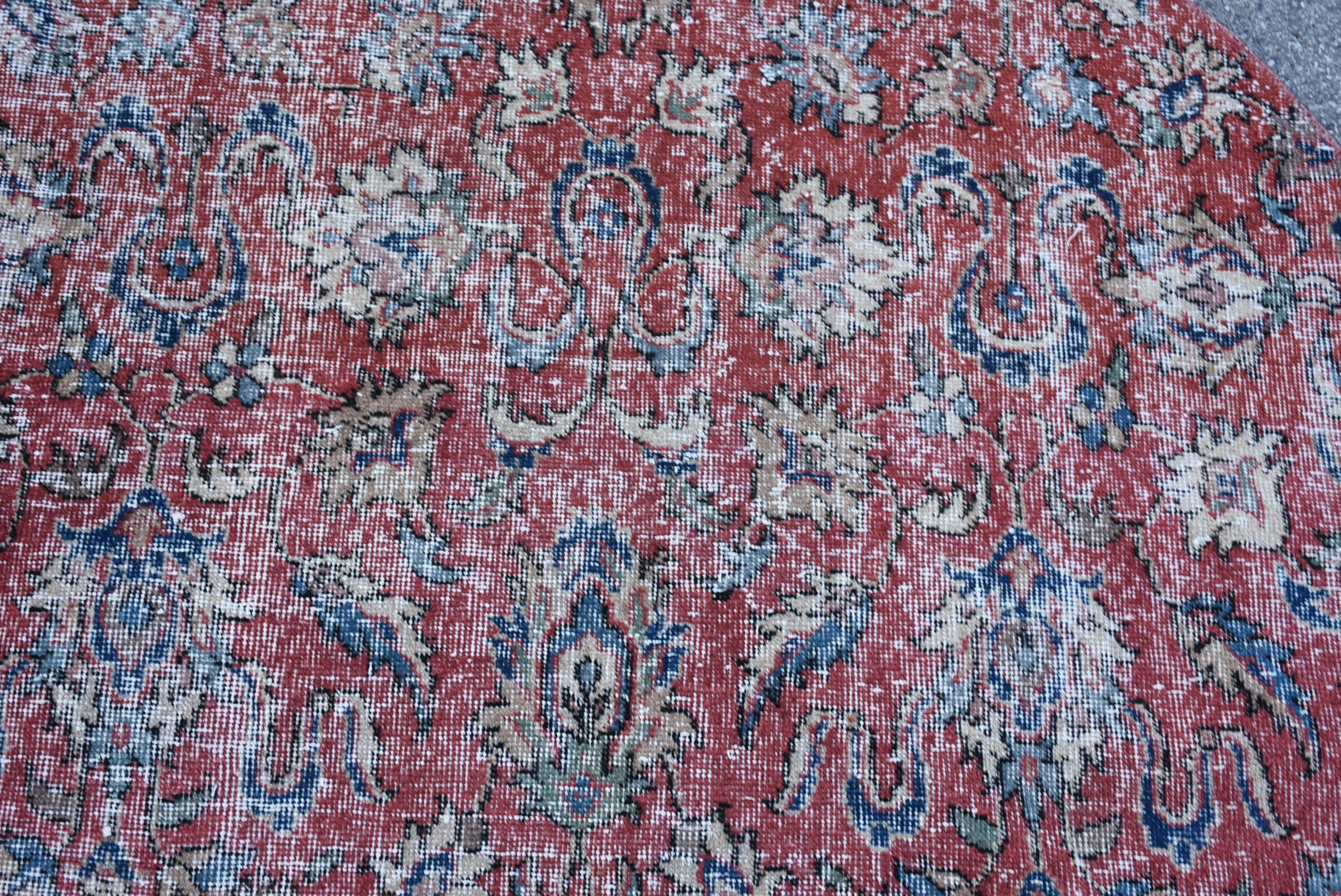 Vintage Halı, 4.4x4.4 ft Aksan Halısı, Kabile Halısı, Türk Halıları, Yer Halıları, Soğuk Halı, Kırmızı Yün Halı, Çocuk Halıları, Giriş Halısı, Yatak Odası Halıları