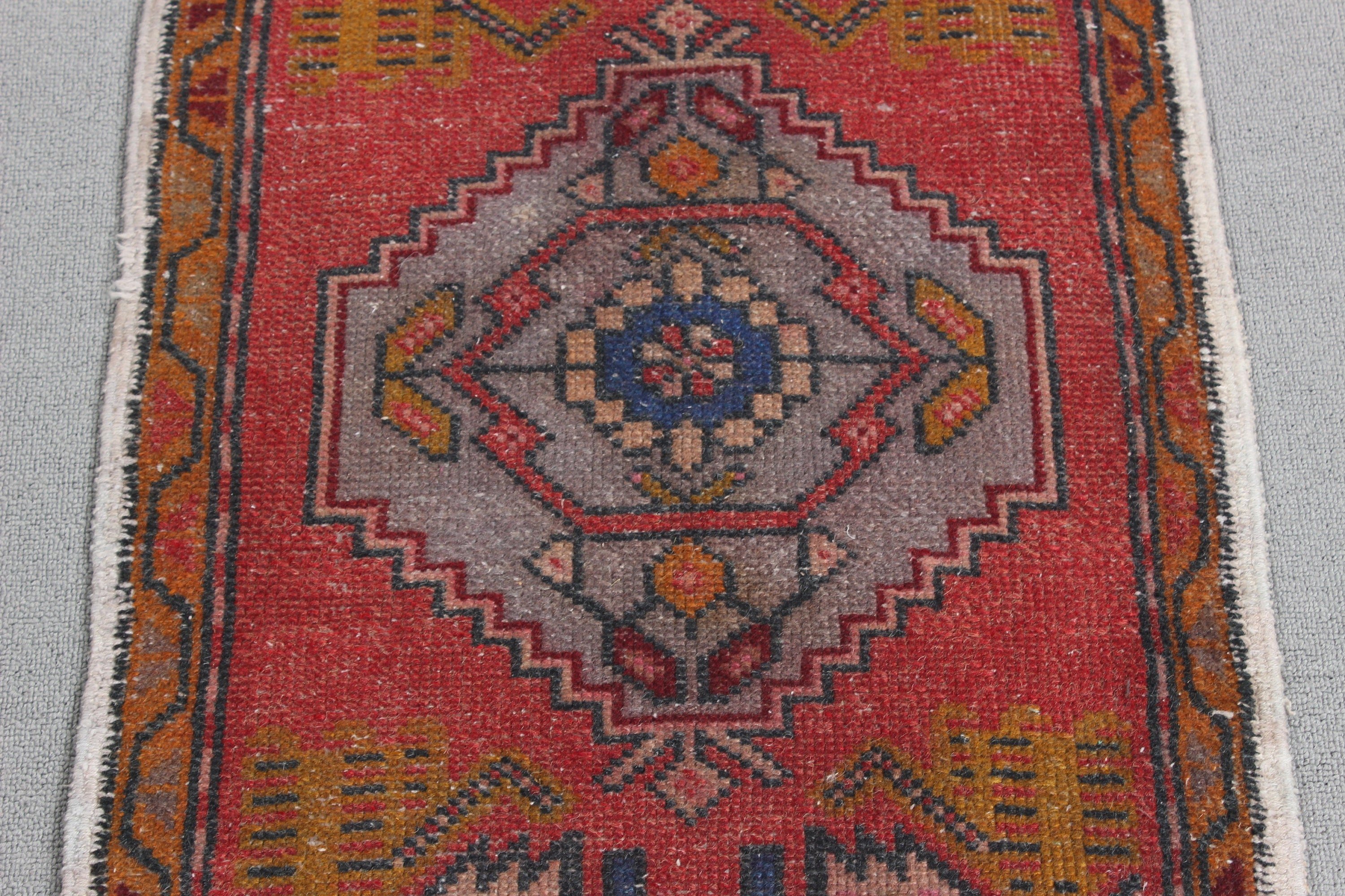 Havalı Halılar, Boho Halılar, Kırmızı Yün Halı, Türk Halıları, Duvara Asma Halılar, Vintage Halı, 1,7x3,3 ft Küçük Halı, Çocuk Halıları, Kapı Paspası Halıları