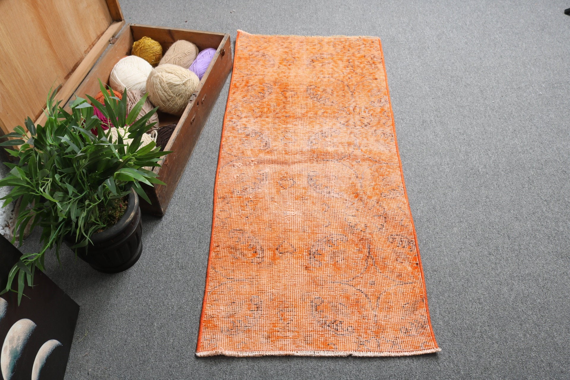 Geometrik Halılar, Vintage Halılar, Yer Halısı, Banyo Halısı, 1.9x4.3 ft Küçük Halılar, Türk Halısı, Giriş Halıları, Turuncu Antika Halı, Modern Halı