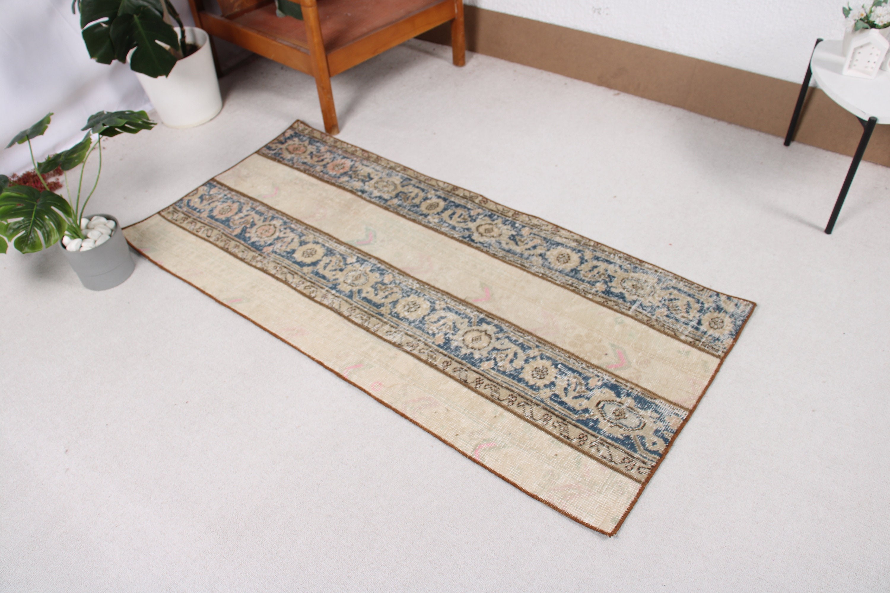 Turkish Rug, Door Mat Rugs, Moroccan Rug, Vintage Rugs, Beige Wool Rug, Handwoven Rugs, 2.5x5.2 ft Small Rug, Organic Rug, Small Area Rugs