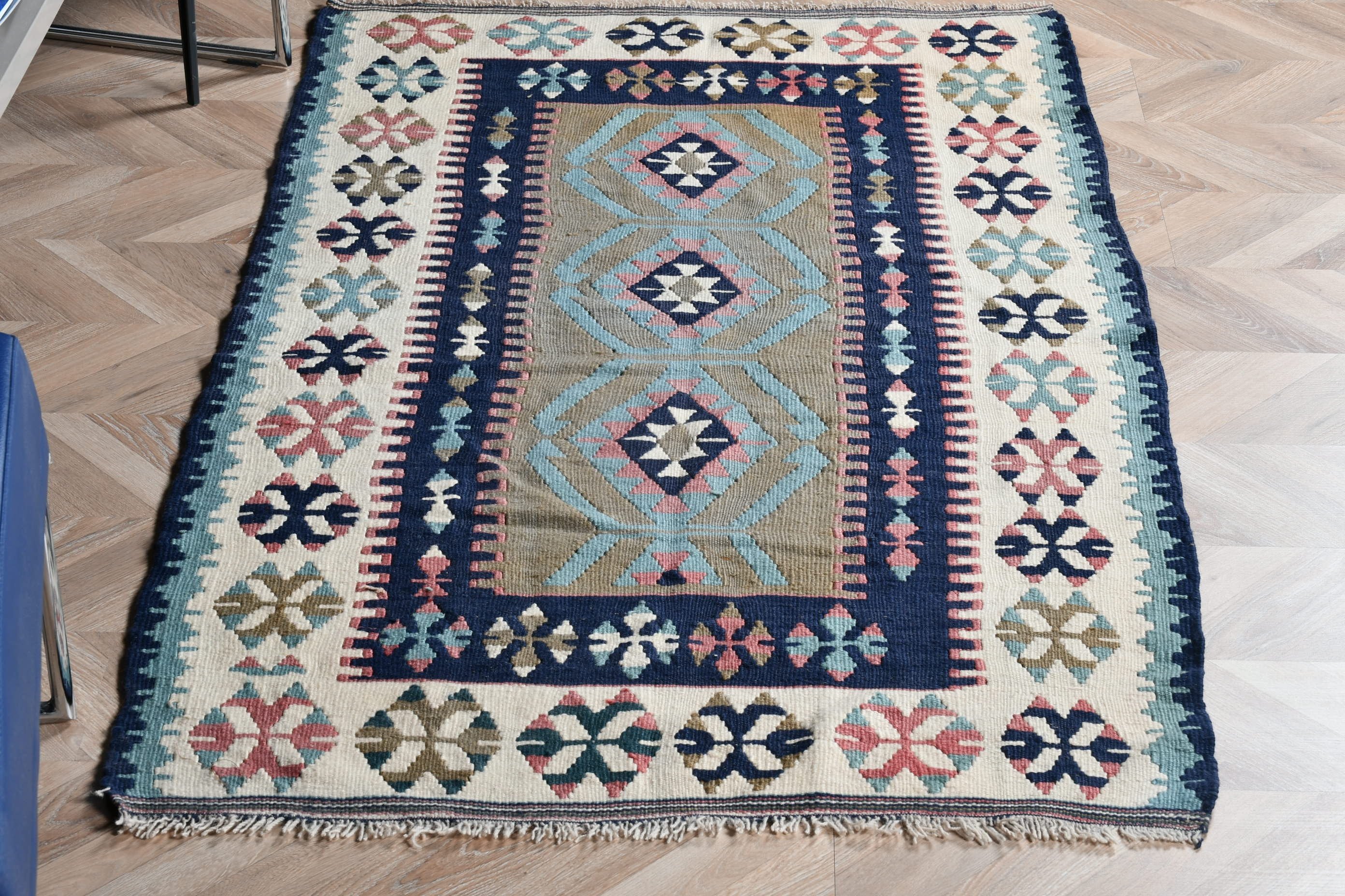 Turkish Rug, Entry Rug, Vintage Rugs, Kilim, 3.2x5.6 ft Accent Rug, Kitchen Rug, Beige Floor Rug, Nursery Rug, Designer Rug