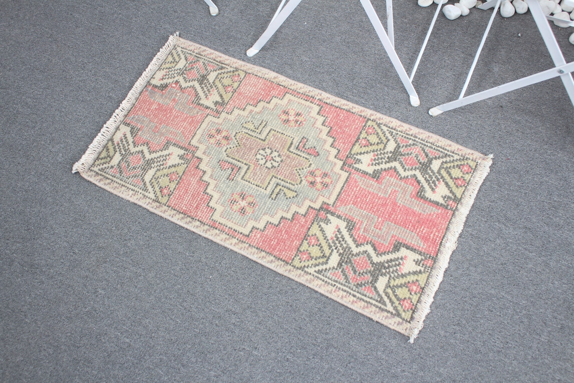 Door Mat Rug, Turkish Rug, Old Rug, Rugs for Kitchen, 1.5x2.7 ft Small Rugs, Wool Rug, Nursery Rug, Antique Rug, Vintage Rugs, Red Cool Rug