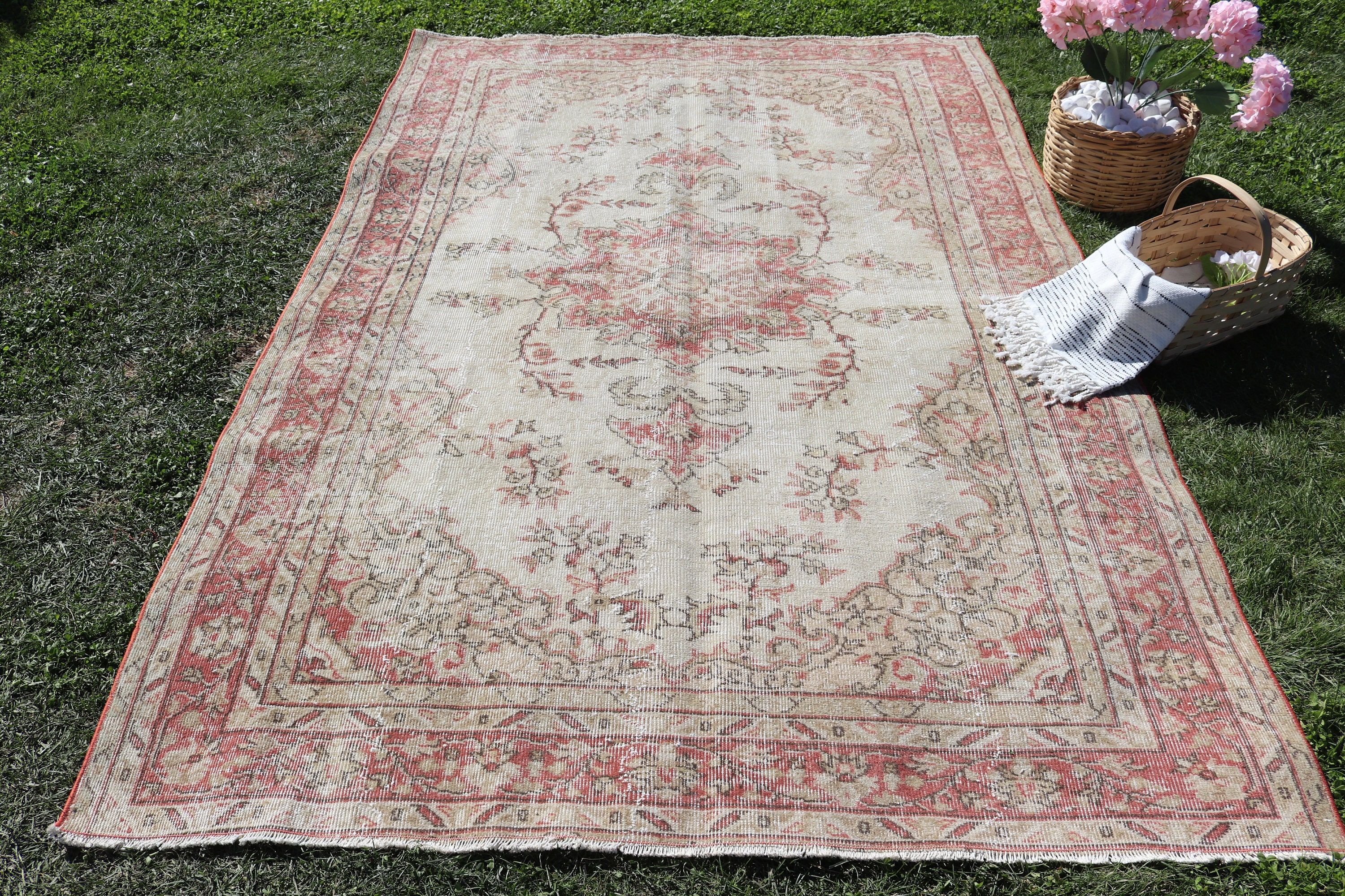 Modern Rug, Turkish Rug, Beige Boho Rug, Large Boho Rug, Vintage Rug, Dining Room Rug, Moroccan Rugs, 5.5x8.4 ft Large Rug, Rugs for Salon