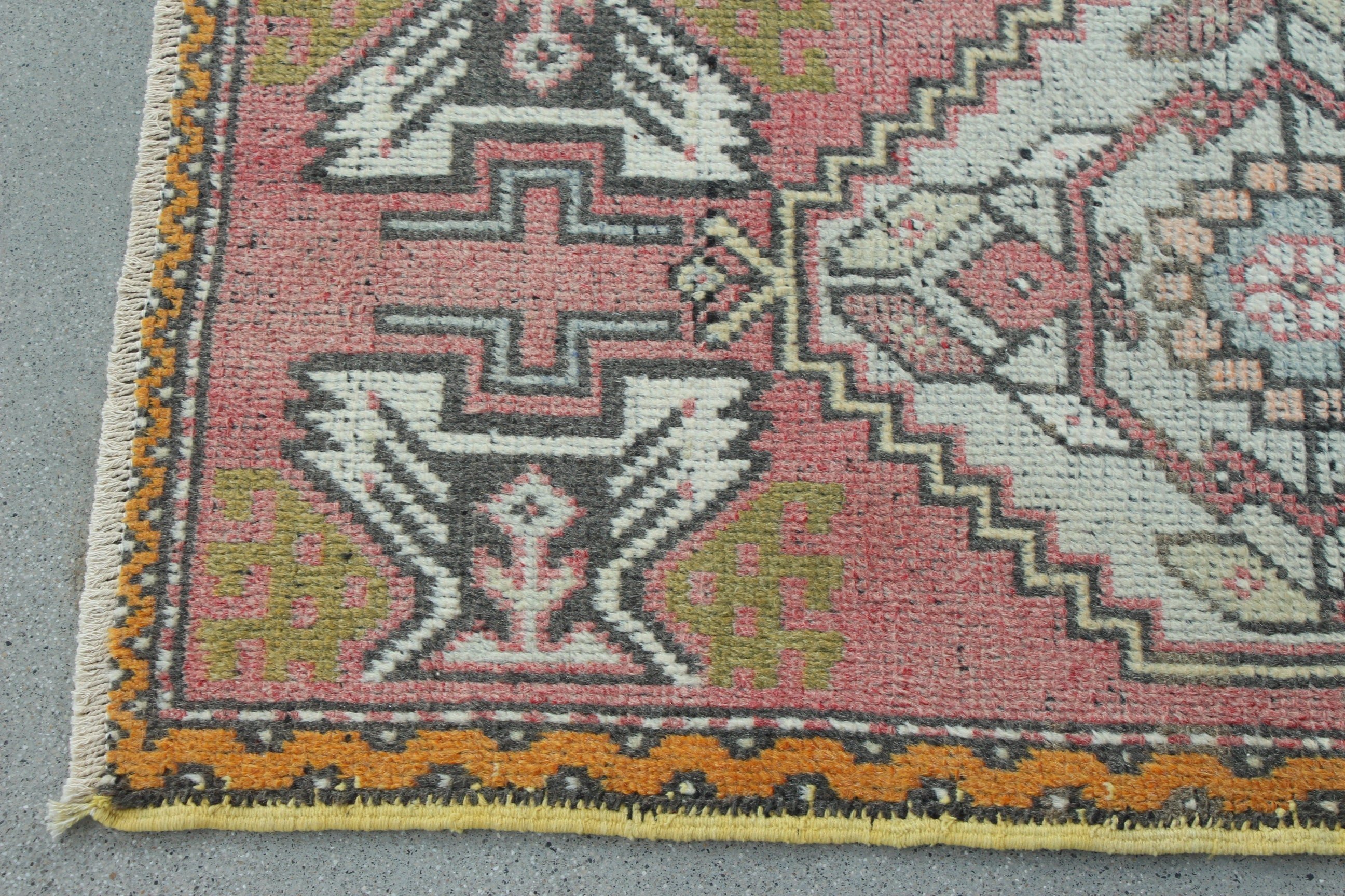 Lüks Halılar, Kapı Paspası Halıları, Vintage Halılar, 1.6x3.2 ft Küçük Halılar, Bohem Halısı, Türk Halısı, Oushak Halıları, Pembe Antika Halı, Küçük Boho Halısı