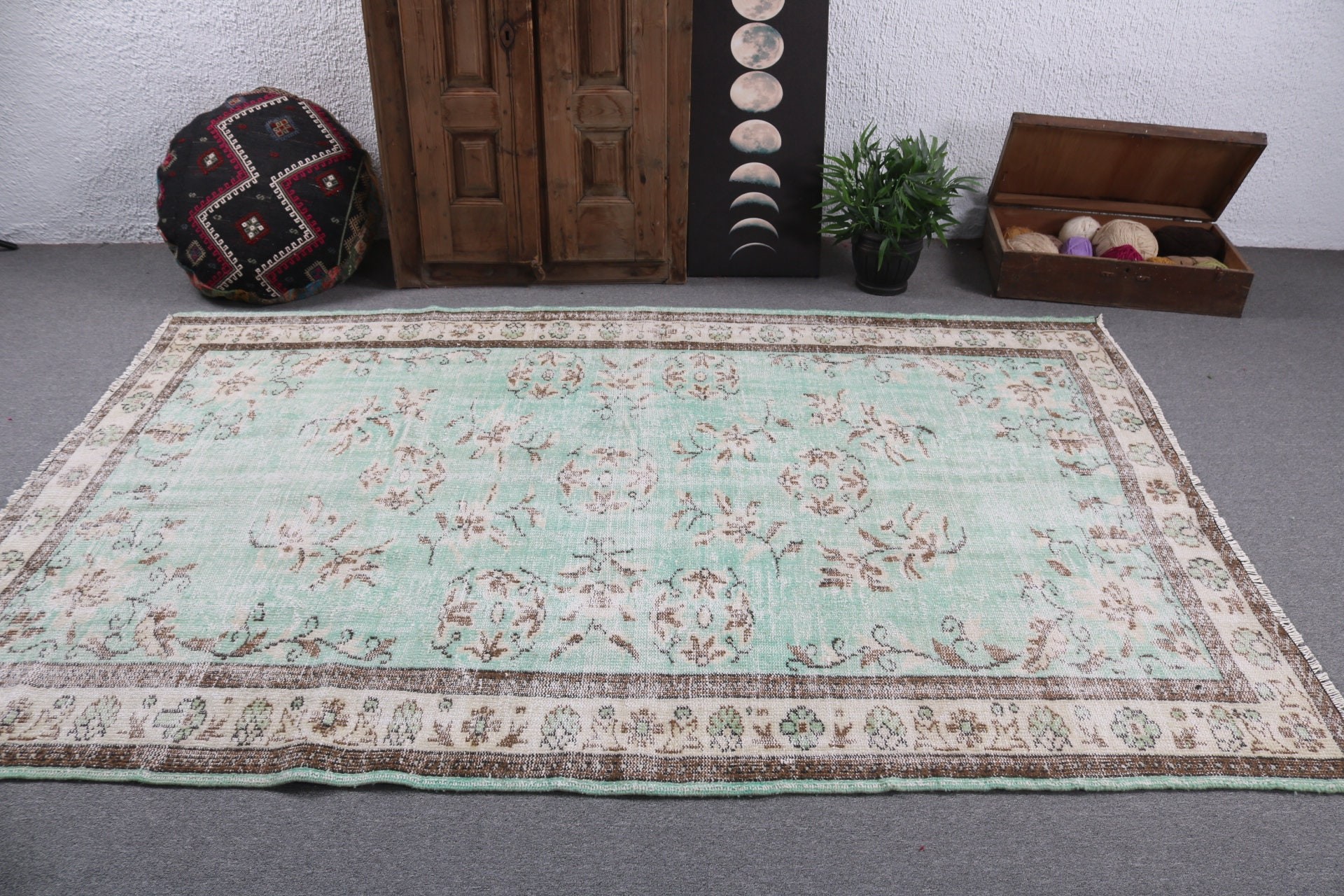 Vintage Halılar, 5.6x8.4 ft Büyük Halı, Yeşil Zemin Halısı, Büyük Boho Halıları, Oushak Halıları, Lüks Halılar, Yemek Odası Halıları, Türk Halısı