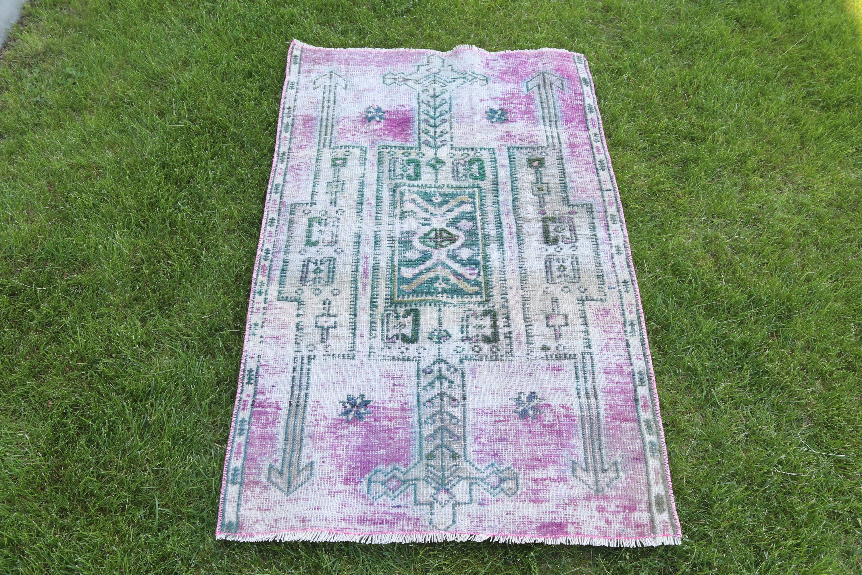 Küçük Vintage Halı, 2.4x3.8 ft Küçük Halı, Vintage Halılar, Nötr Halı, Küçük Alan Halıları, Türk Halısı, Fas Halıları, Mor Modern Halılar