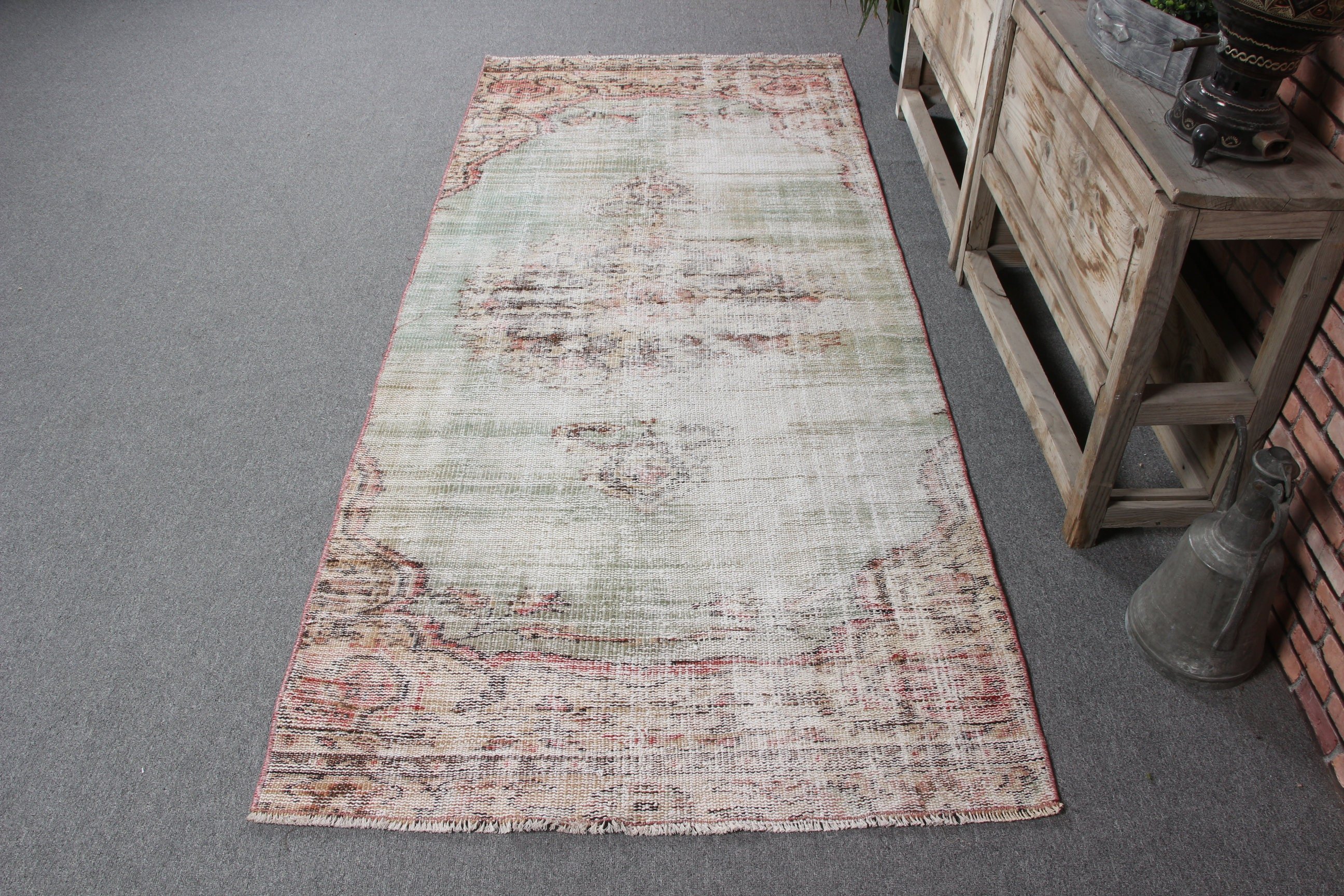 Vintage Rug, Kitchen Rugs, Green Modern Rug, Statement Rugs, 3.4x7.9 ft Area Rug, Neutral Rugs, Turkish Rug, Oushak Area Rug, Luxury Rug