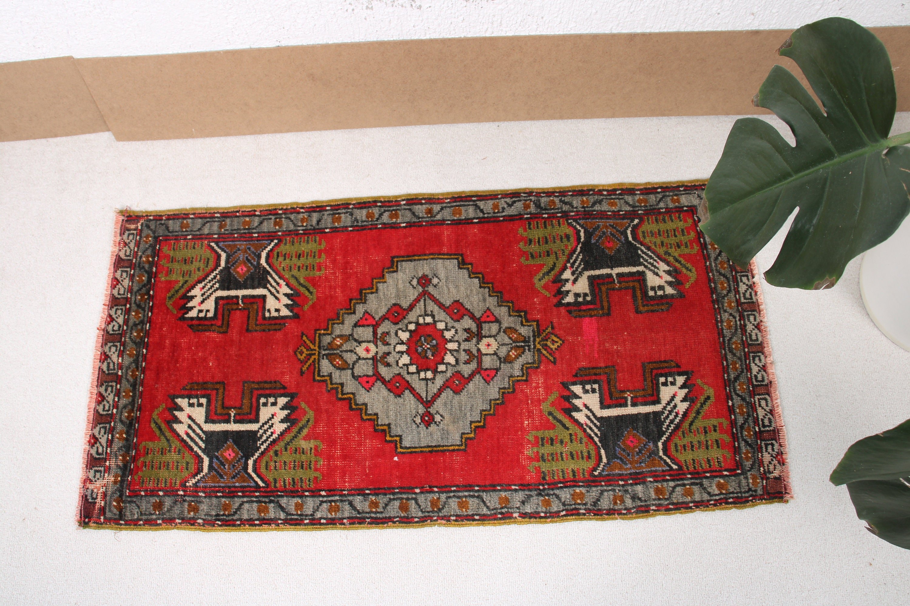 Türk Halısı, Küçük Boho Halısı, Fas Halısı, Kırmızı 1.7x3.4 ft Küçük Halı, Nötr Halılar, Araba Paspas Halıları, Vintage Halılar, Banyo Halıları