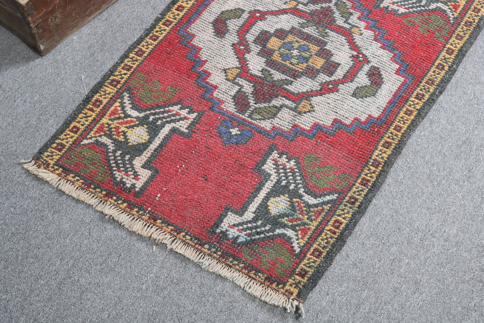 Vintage Rug, Kitchen Rug, Entry Rugs, Turkish Rugs, Boho Rug, Rugs for Entry, Door Mat Rugs, 1.8x2.9 ft Small Rug, Wool Rug, Red Modern Rug