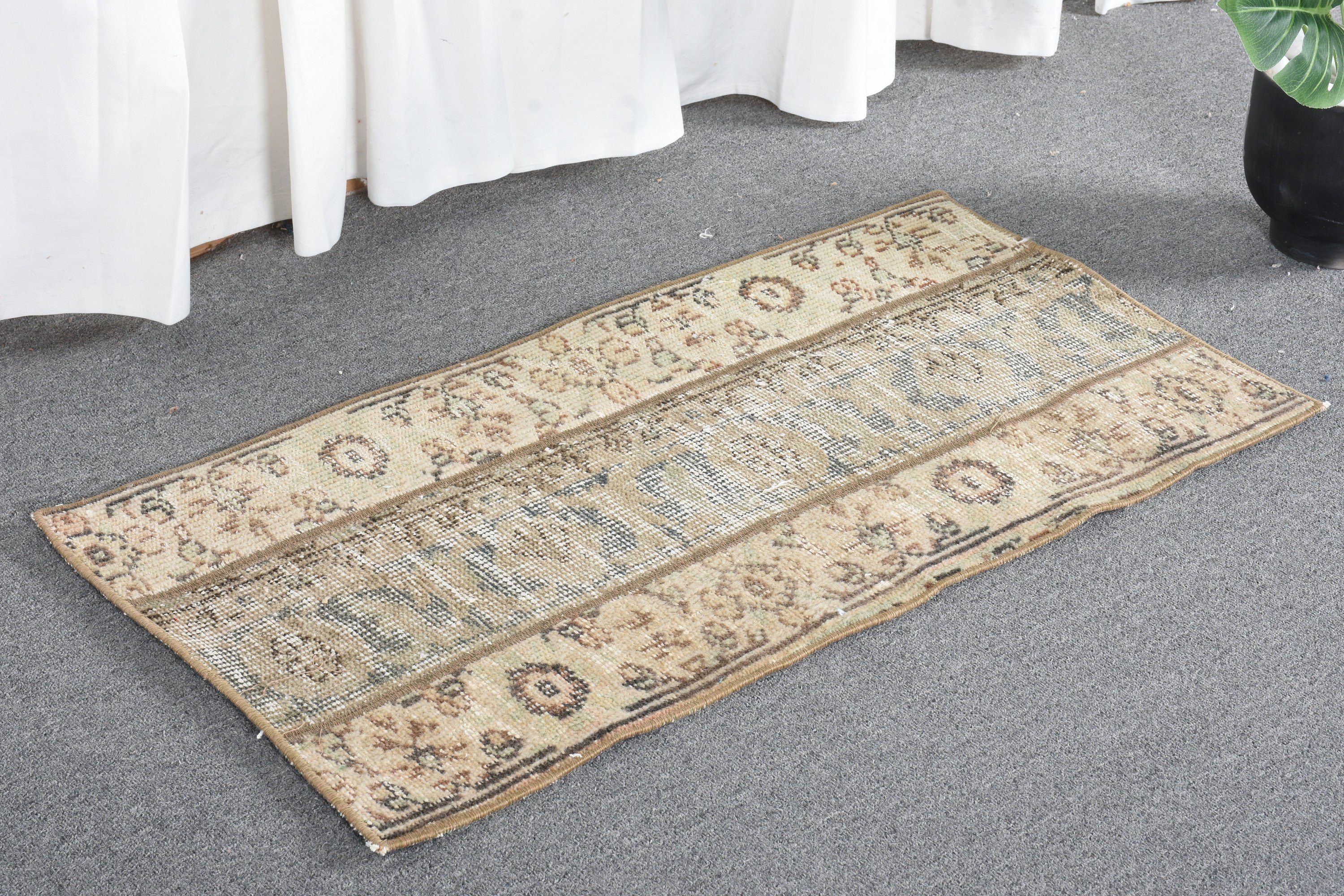 Vintage Halılar, Yer Halıları, 1,5x3 ft Küçük Halılar, Kahverengi Mutfak Halıları, Yatak Odası Halıları, Banyo Halıları, Antika Halı, Türk Halısı, Mutfak Halıları