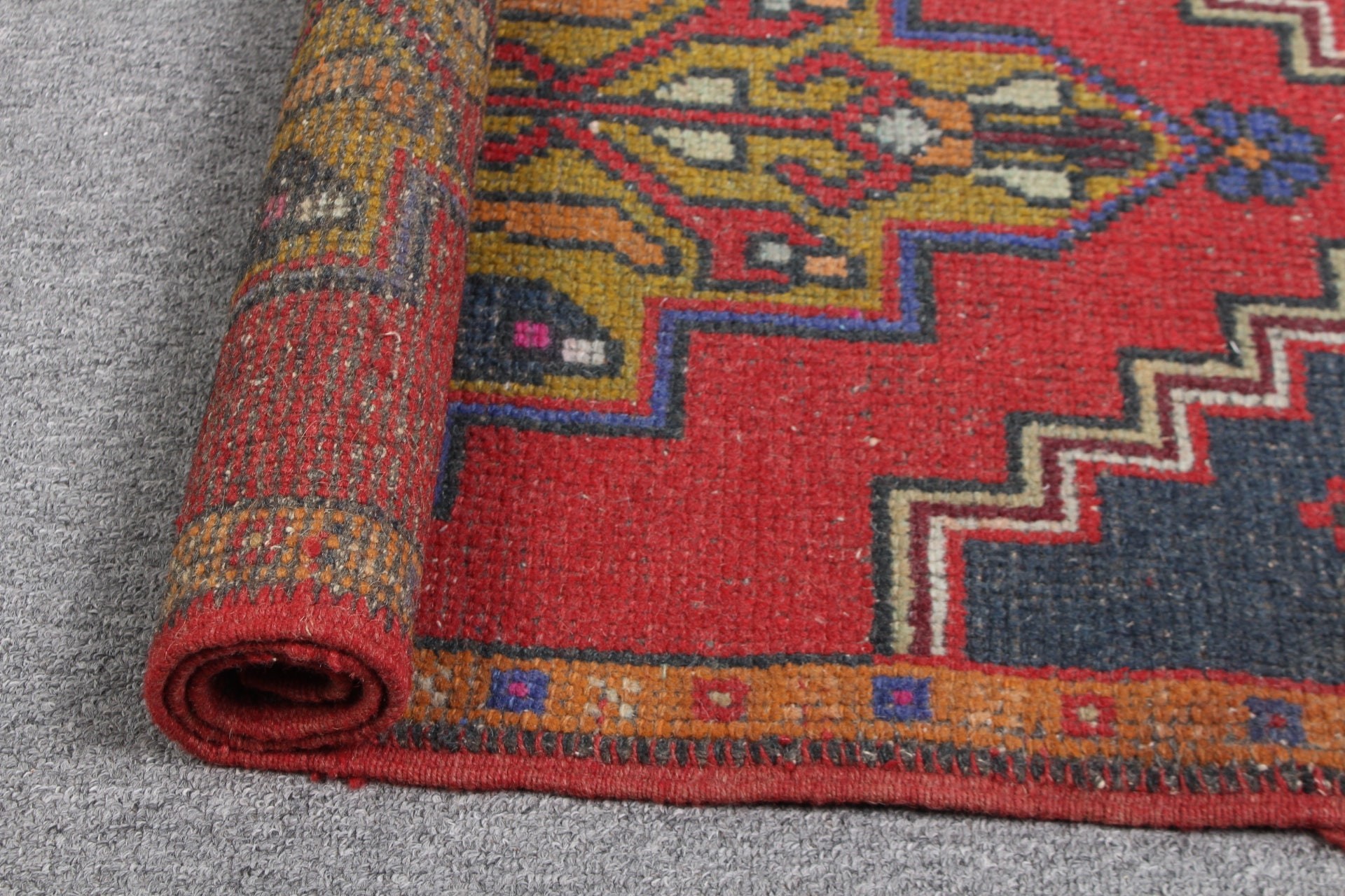 Vintage Rug, Rugs for Entry, Cool Rugs, Wool Rugs, Turkish Rug, Door Mat Rug, Nursery Rug, Art Rug, Red Home Decor Rug, 1.8x3 ft Small Rugs