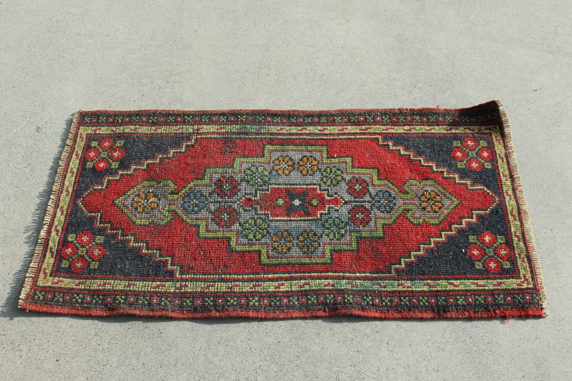 Yün Halılar, Kırmızı Fas Halısı, Etnik Halılar, Mutfak Halıları, Vintage Halılar, Kapı Paspası Halıları, Türk Halıları, Duvara Asılı Halı, 1.7x3.1 ft Küçük Halı