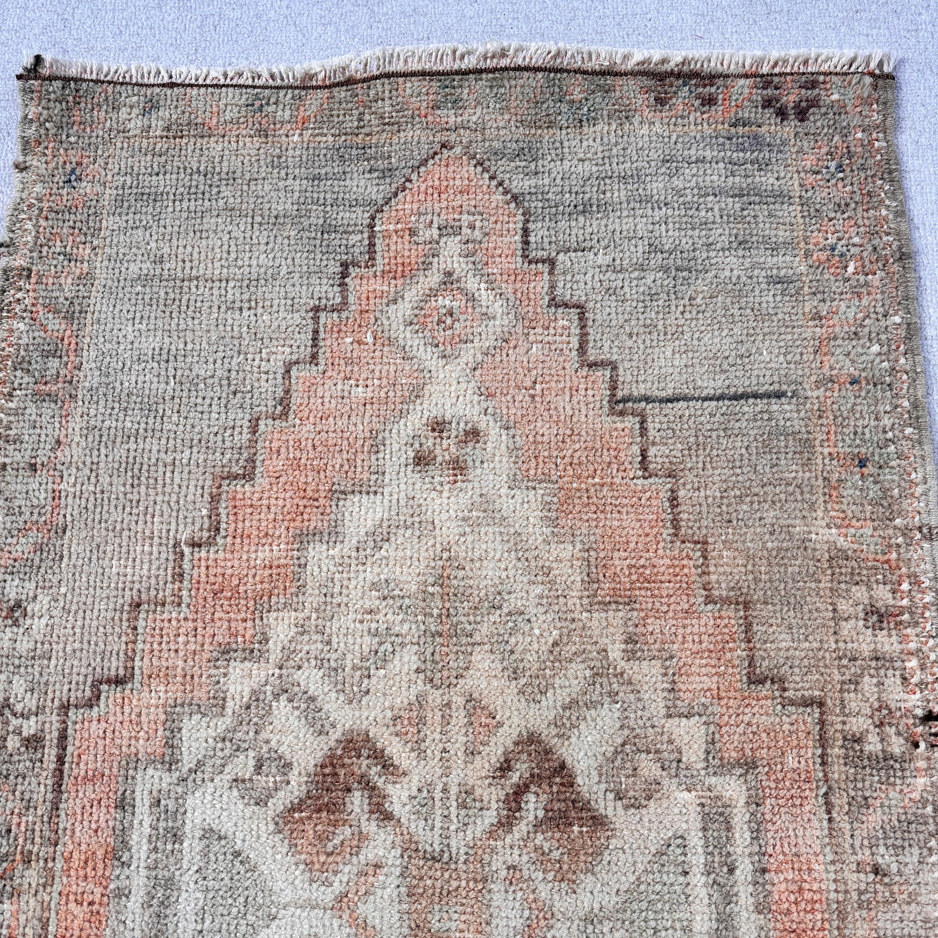 1.9x3.5 ft Küçük Halı, Türk Halısı, Paspas Halısı, Oryantal Halı, Banyo Halısı, Boho Halısı, Küçük Vintage Halılar, Bej Antika Halı, Vintage Halı