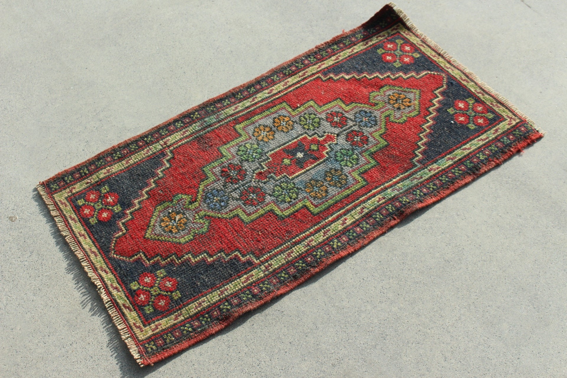 Yün Halılar, Kırmızı Fas Halısı, Etnik Halılar, Mutfak Halıları, Vintage Halılar, Kapı Paspası Halıları, Türk Halıları, Duvara Asılı Halı, 1.7x3.1 ft Küçük Halı