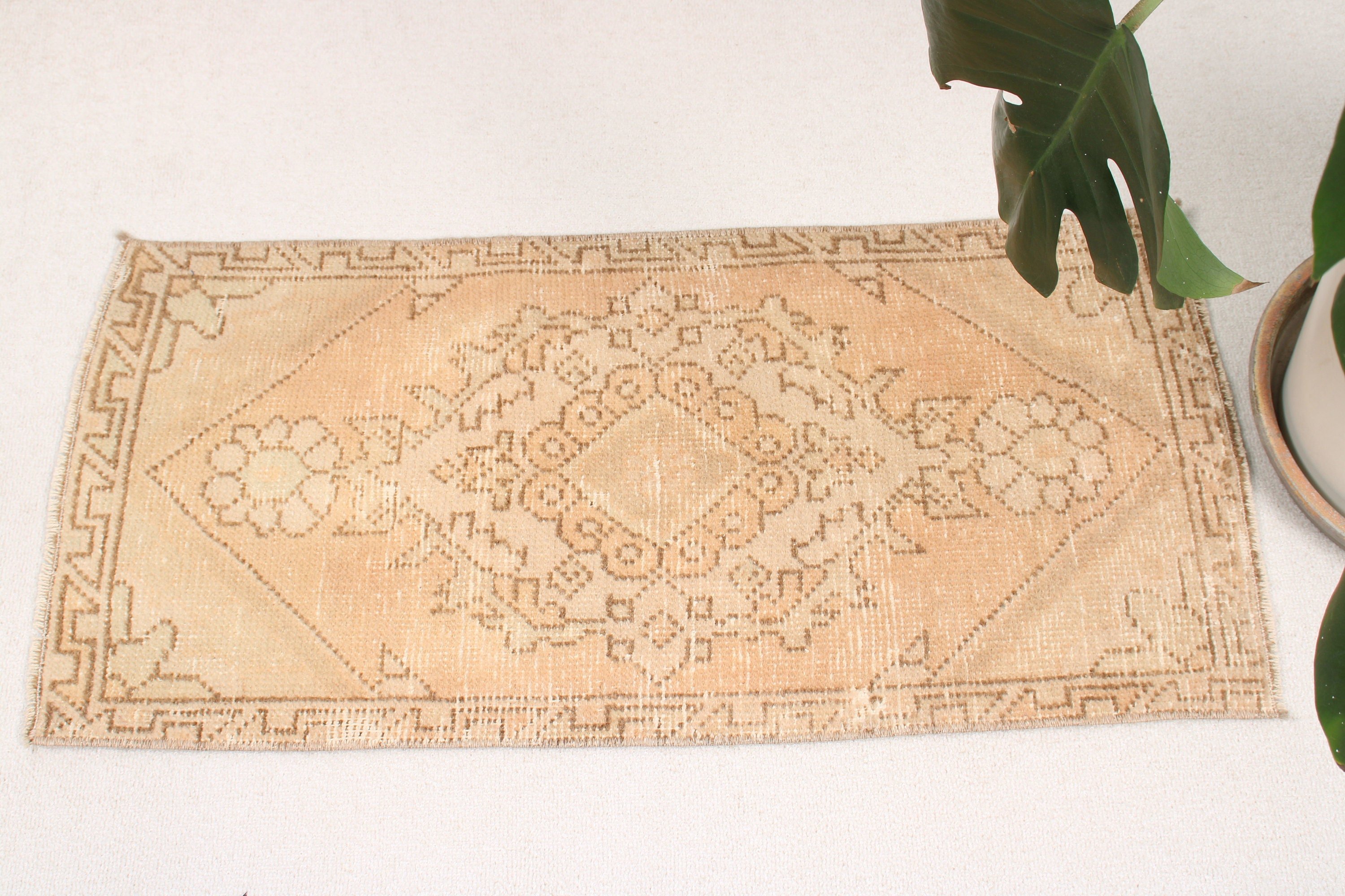 Vintage Halı, Yer Halısı, Banyo Halısı, Kapı Paspası Halıları, Fas Halısı, Turuncu Soğuk Halılar, Türk Halısı, Boho Halısı, 1.4x3 ft Küçük Halı, Çocuk Halısı