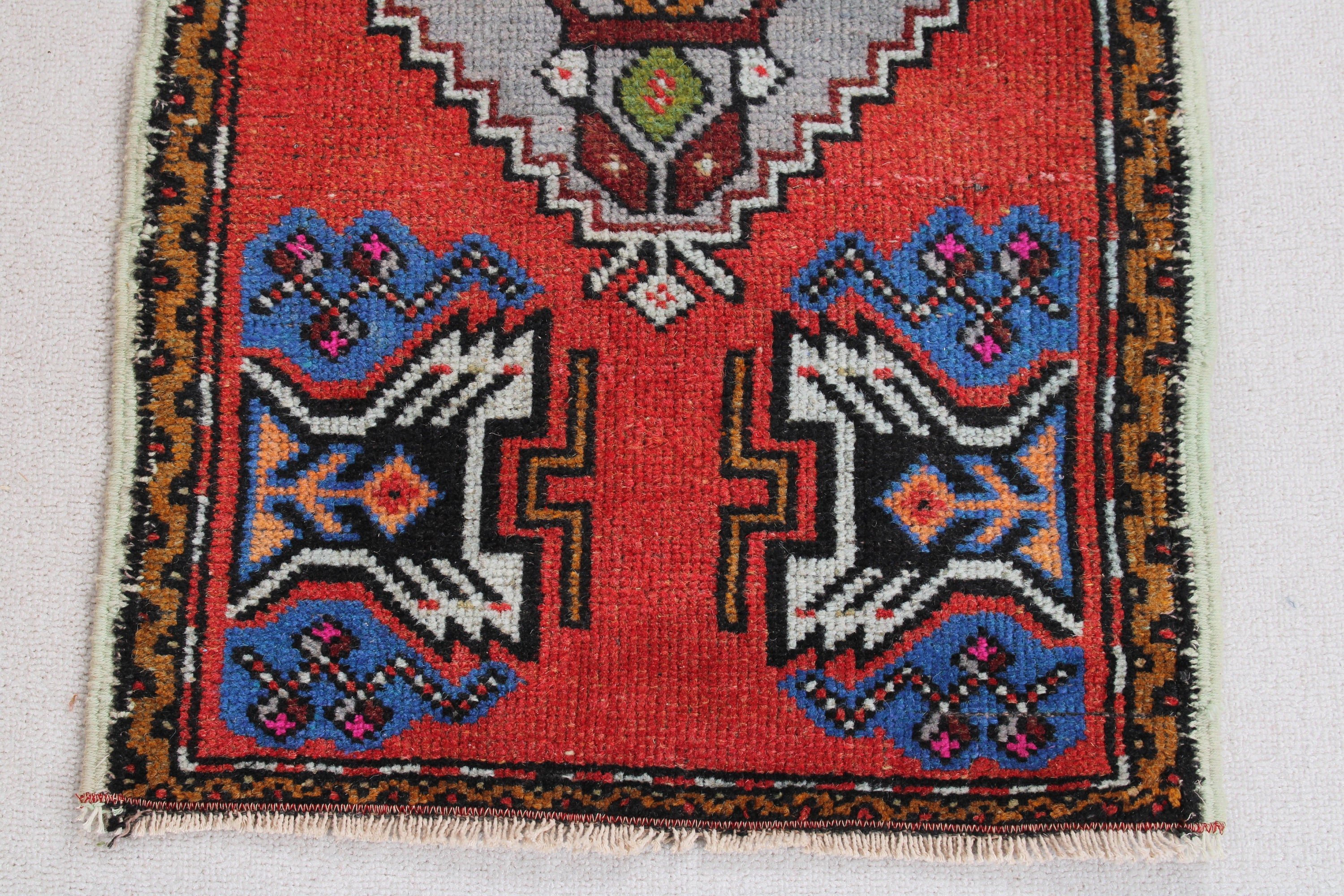 Küçük Alan Halıları, Türk Halıları, Vintage Halılar, Dekoratif Halılar, Mutfak Halıları, Soğuk Halı, 1.7x3.1 ft Küçük Halı, Kırmızı Geometrik Halı, Fas Halısı