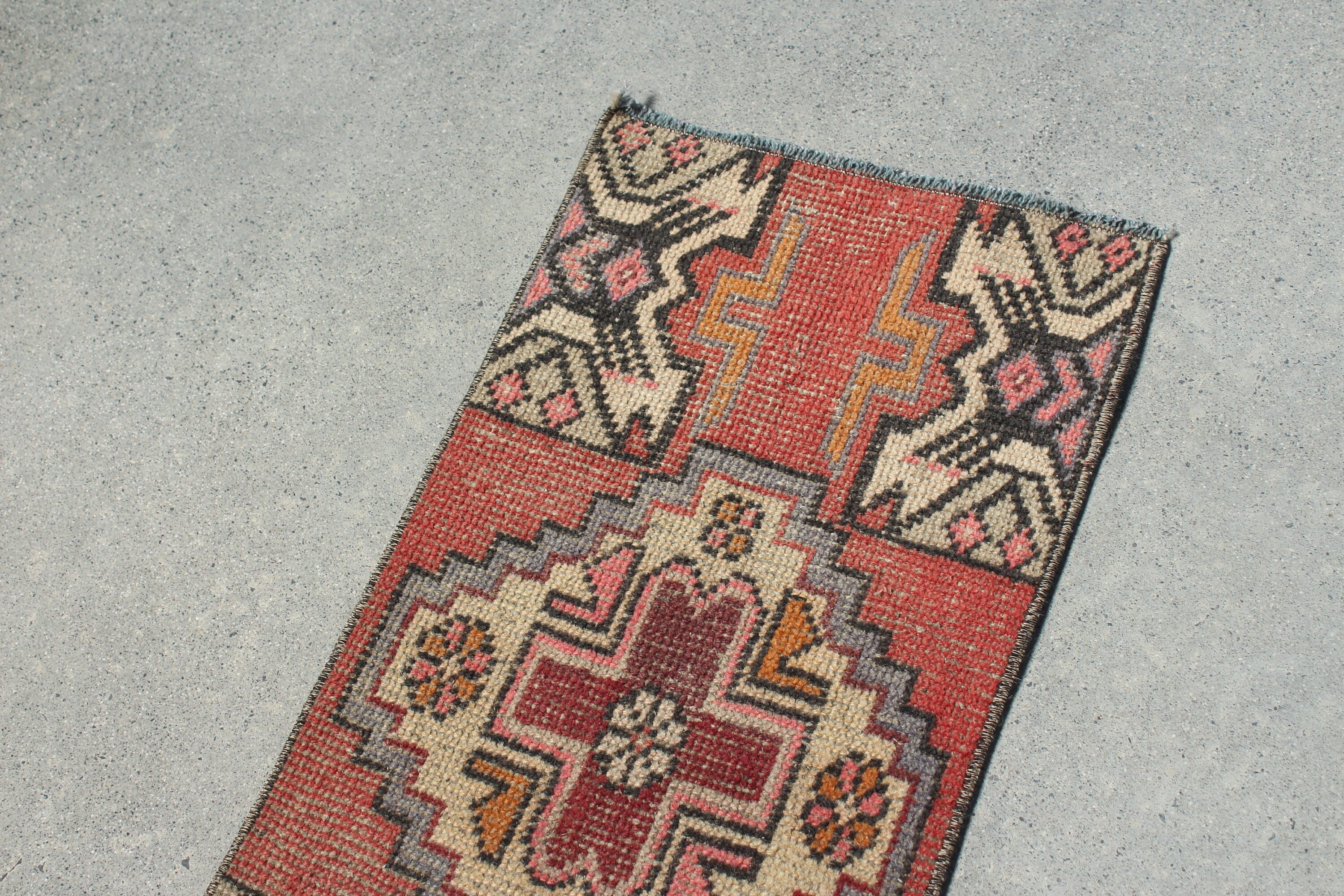 Small Woven Rug Rugs, Anatolian Rug, 1.3x2.6 ft Small Rugs, Red Oushak Rug, Antique Rugs, Vintage Rugs, Bedroom Rug, Turkish Rug, Bath Rug