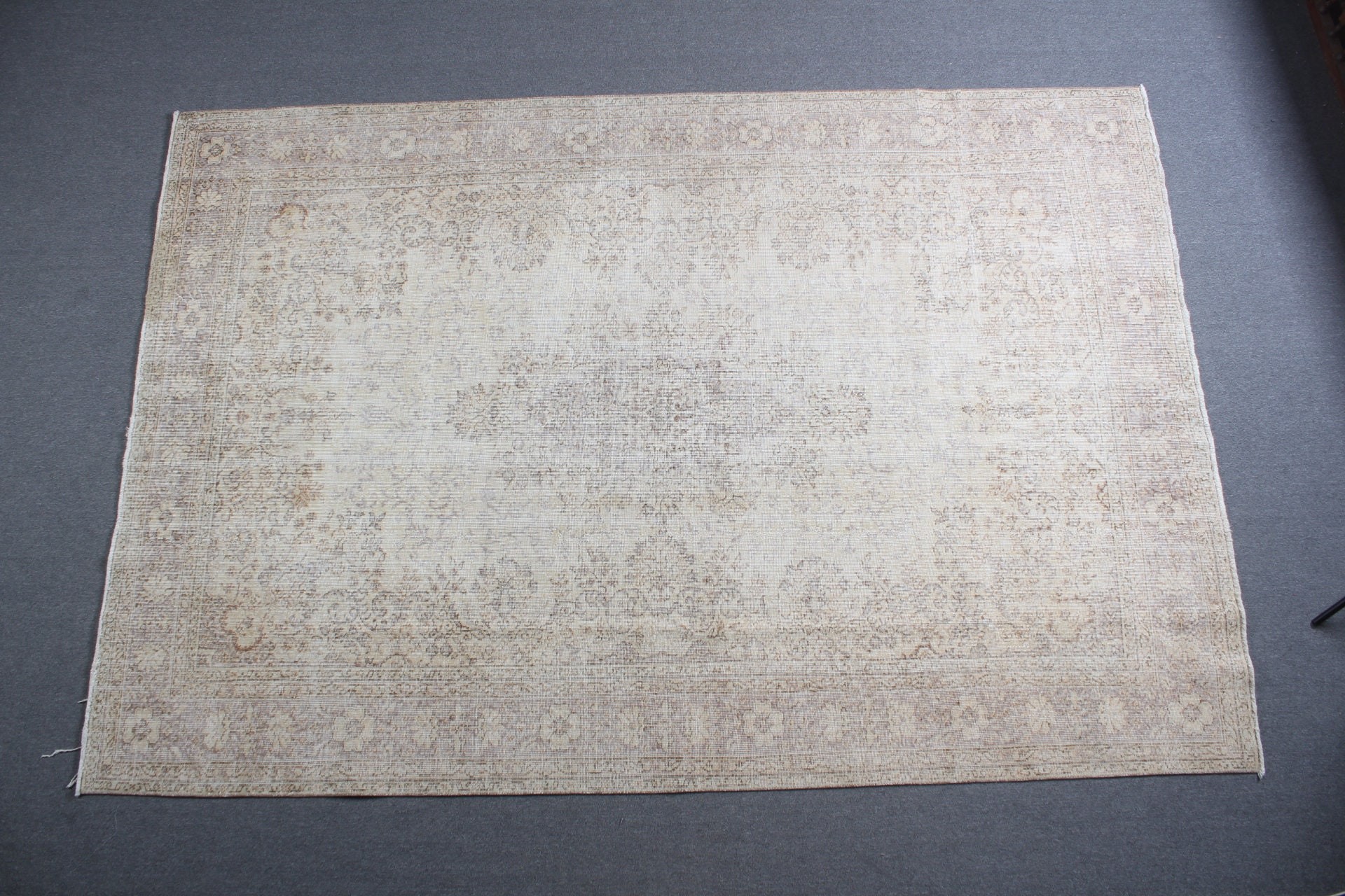 Dining Room Rug, Vintage Rug, Beige Antique Rugs, 7.2x10.7 ft Oversize Rug, Oushak Rug, Living Room Rug, Turkish Rugs