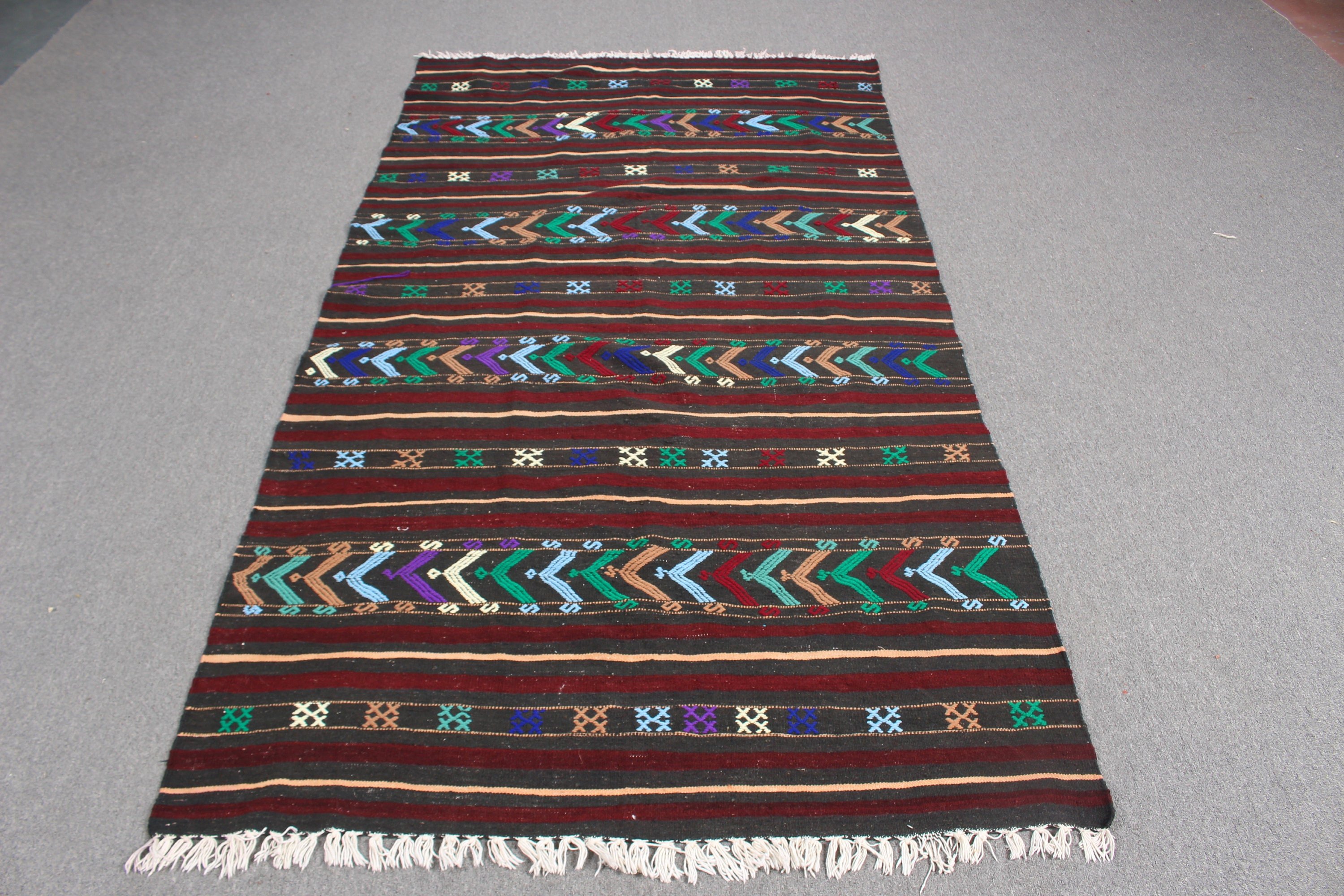 Boho Halı, Vintage Halılar, Yer Halısı, Oushak Bölge Halısı, Siyah Oushak Halısı, Türk Halıları, 4.1x8 ft Alan Halıları, Kilim, Antika Halılar