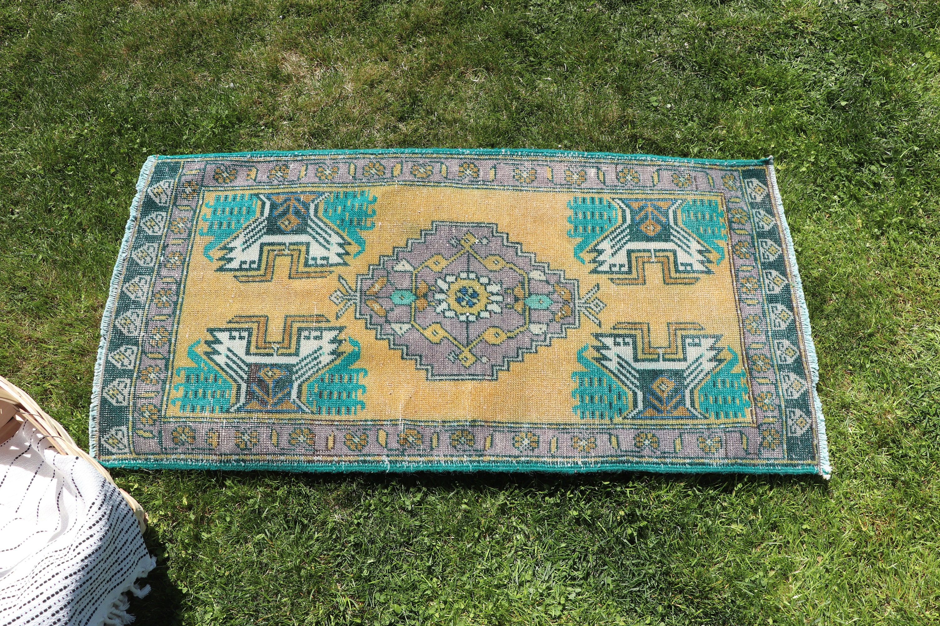 Anadolu Halısı, 1.7x3.3 ft Küçük Halılar, Sarı Oushak Halısı, Küçük Vintage Halılar, Vintage Halılar, Geometrik Halılar, Türk Halısı, Araba Paspas Halıları