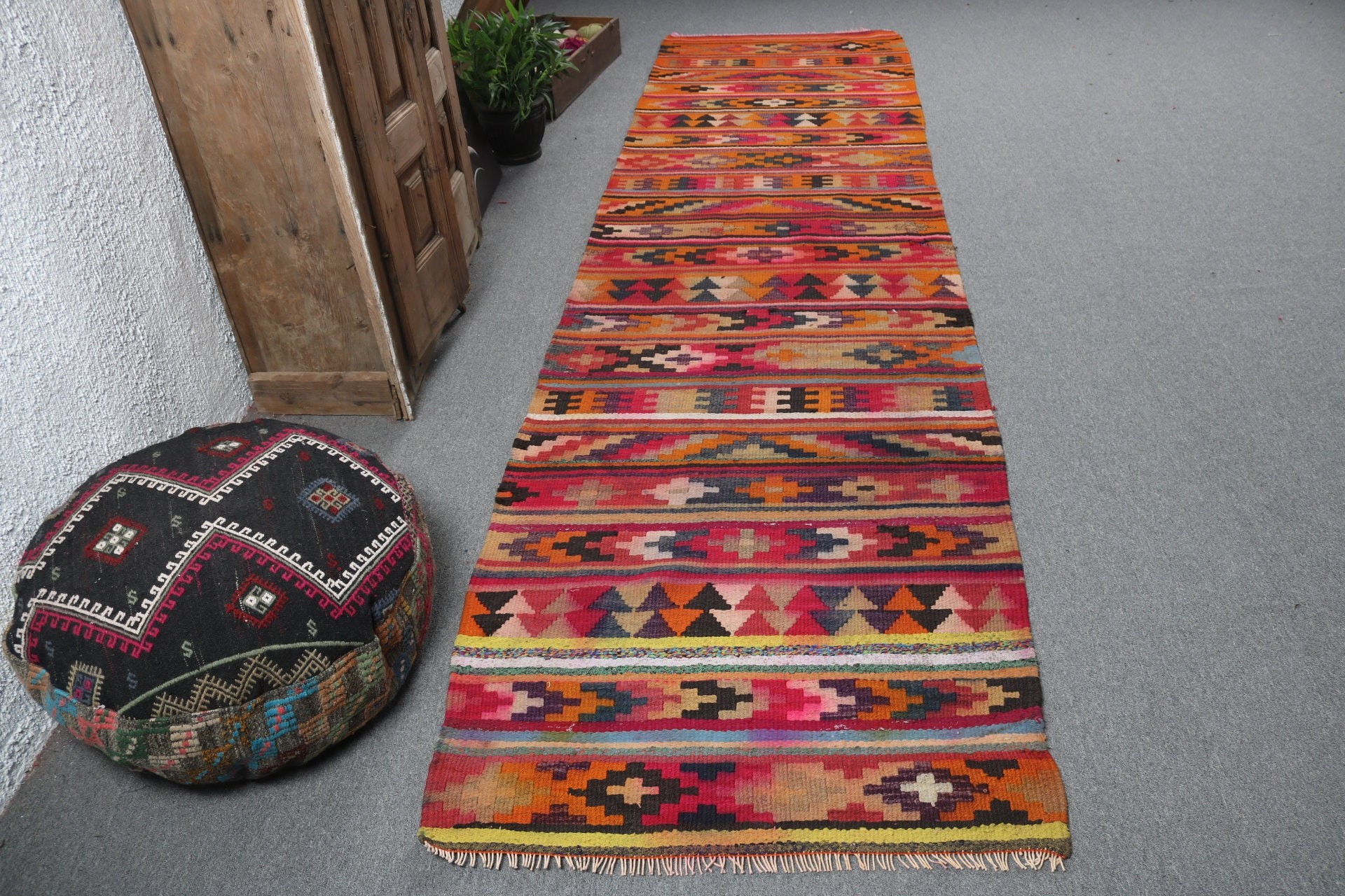 Uzun Yolluk Halıları, Uzun Koşucu Halıları, Vintage Halı, Türk Halıları, 3x11.9 ft Koşucu Halısı, Yatak Odası Halıları, Boho Halısı, Turuncu Yatak Odası Halıları