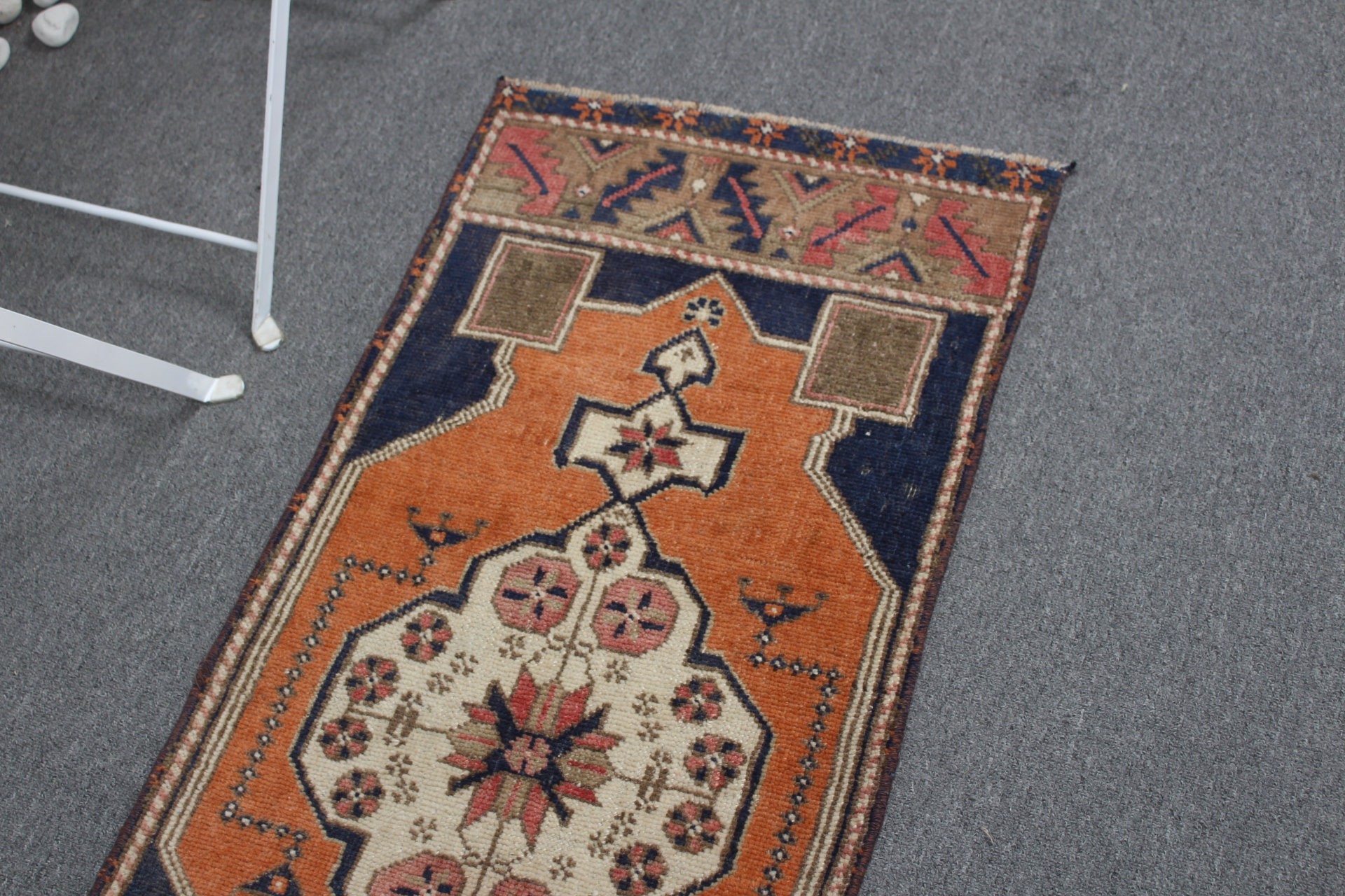 Turuncu Antika Halılar, 1.6x3.7 ft Küçük Halı, Oushak Halı, Türk Halıları, Çocuk Halıları, Anadolu Halıları, Vintage Halı, Boho Halı, Duvara Asılı Halı