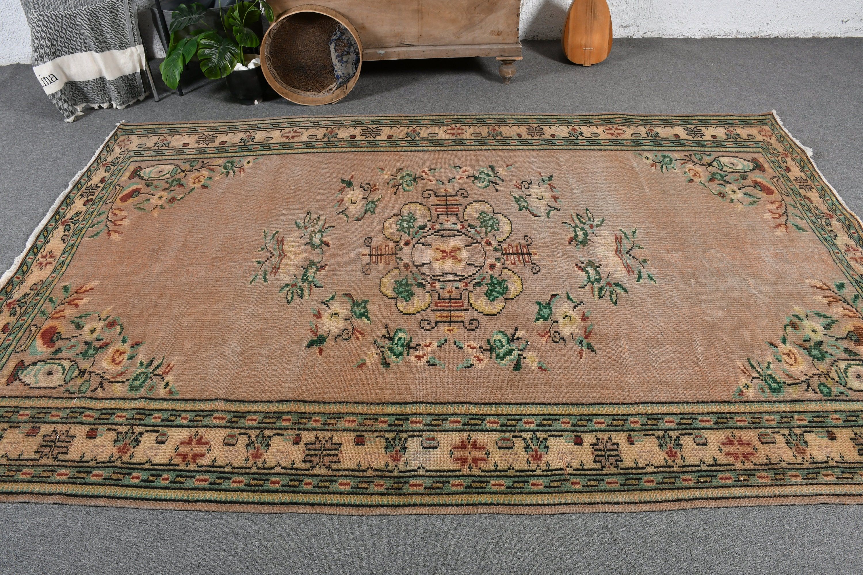 Vintage Rug, Anatolian Rug, Turkish Rug, Salon Rug, Natural Rug, Oushak Rugs, Brown  5.6x8.6 ft Large Rug, Living Room Rug