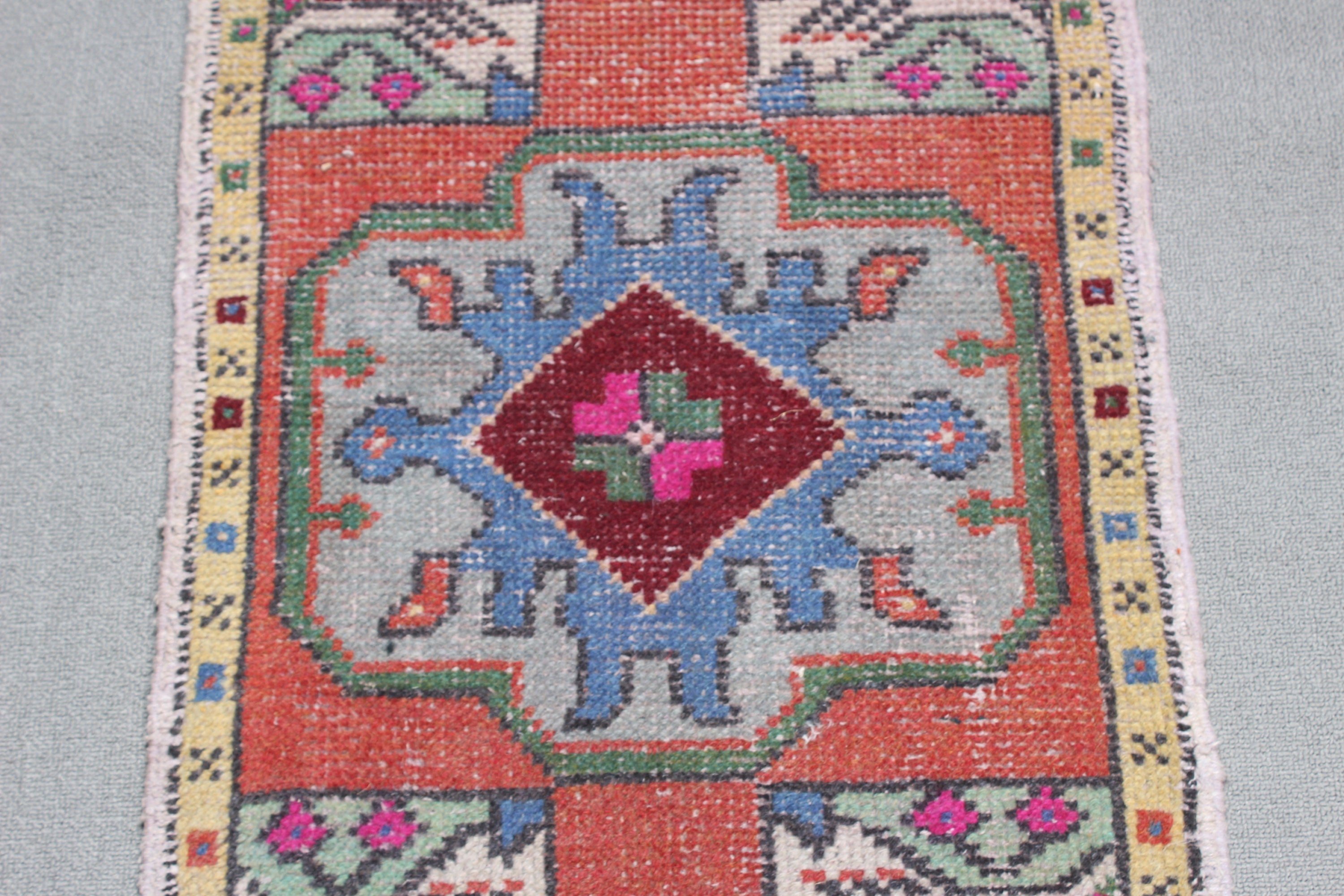 Kırmızı Soğuk Halı, Modern Halılar, 1.6x2.8 ft Küçük Halı, Havalı Halılar, Vintage Halılar, Çocuk Odası Halıları, Giriş Halıları, Türk Halısı, Küçük Alan Halıları