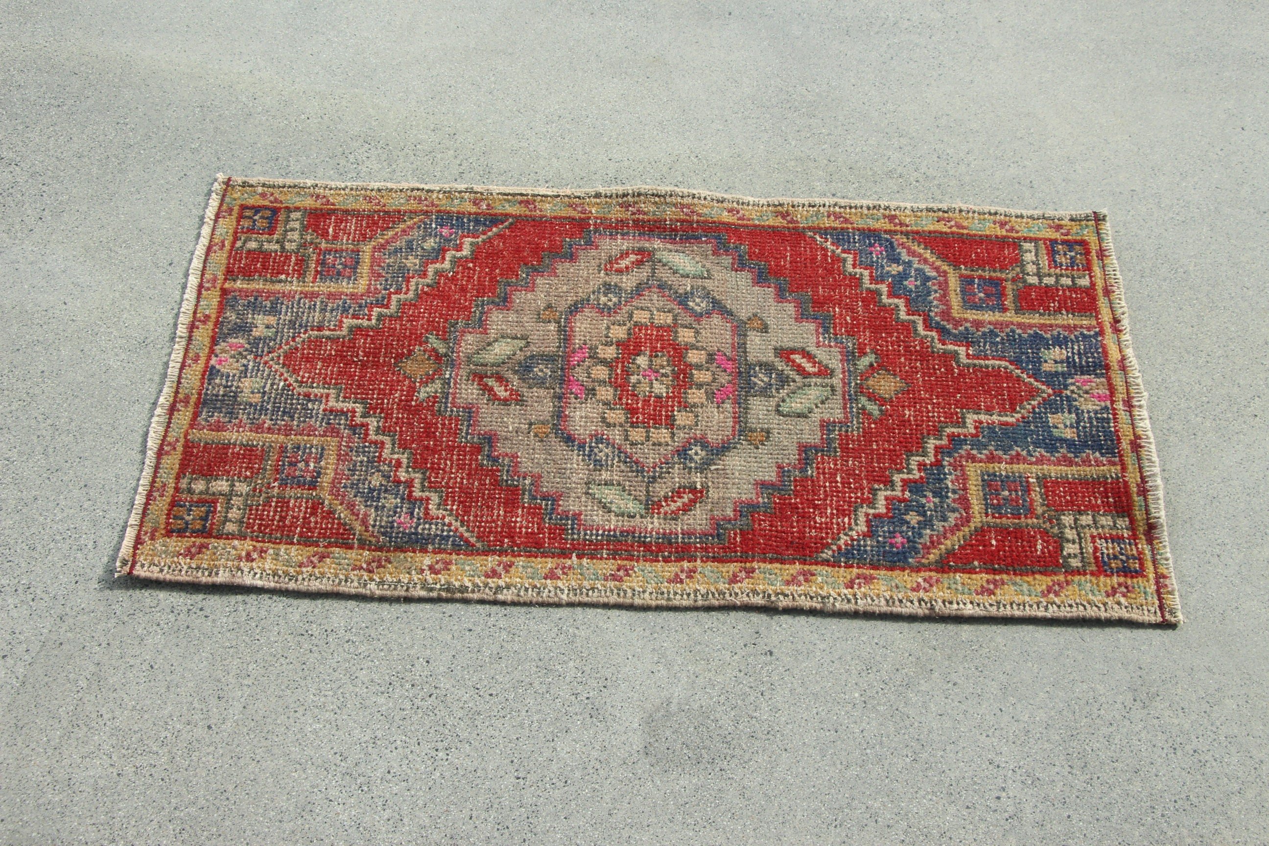 Modern Halılar, Türk Halısı, 1.7x3.1 ft Küçük Halı, Yatak Odası Halıları, Paspas Halısı, Kırmızı Fas Halısı, Mutfak Halıları, Vintage Halılar, Banyo Halıları