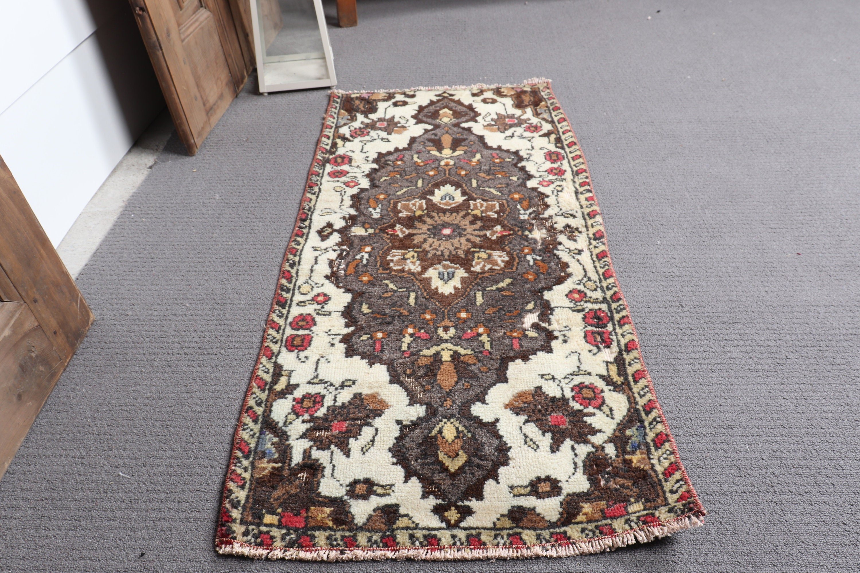 Duvara Asılı Halı, Bej Yün Halılar, 1.6x3.5 ft Küçük Halı, Mutfak Halısı, Kapı Paspası Halısı, Vintage Halılar, Türk Halısı, Yün Halı, Giriş Halıları