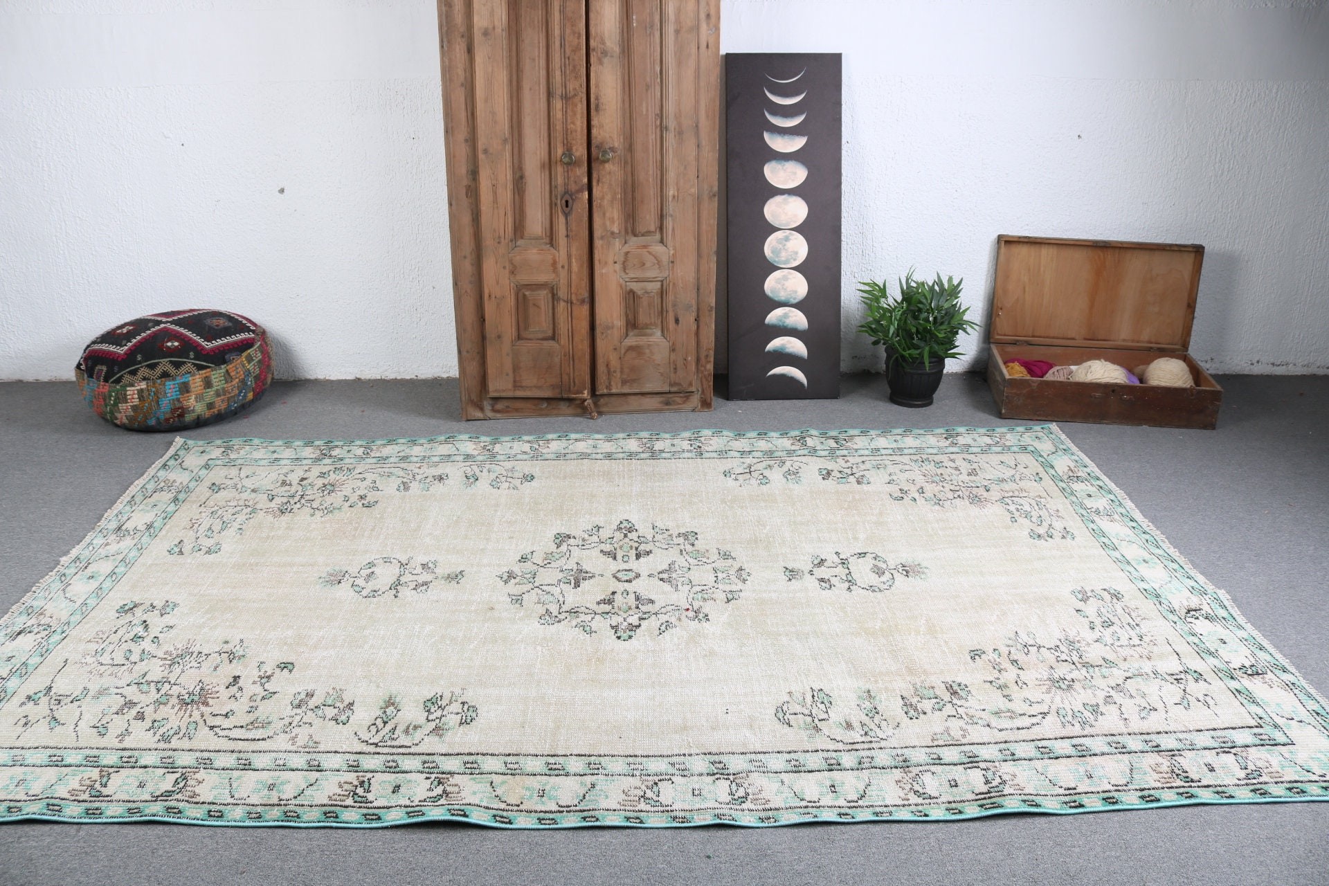 Bohemian Rugs, Turkish Rugs, Cool Rugs, Salon Rugs, Wool Rug, Large Vintage Rug, Beige Statement Rug, Vintage Rug, 6x9.6 ft Large Rugs