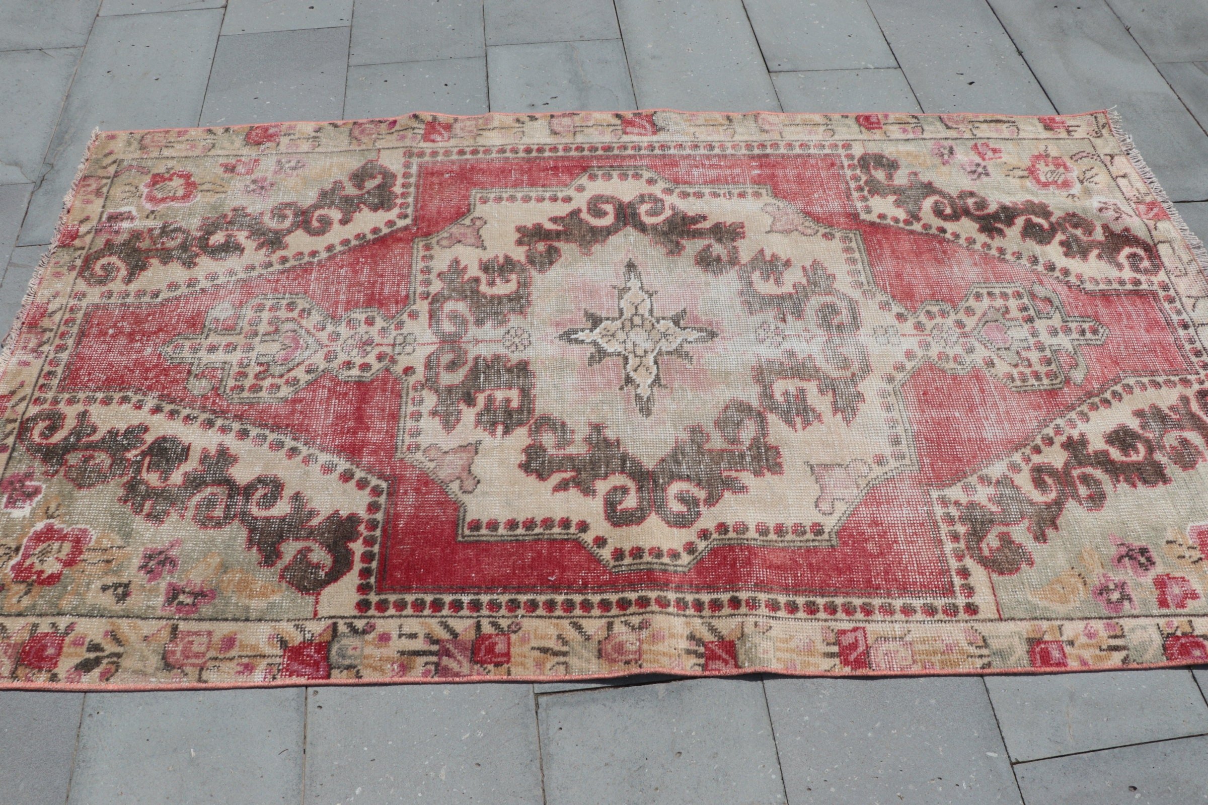 Vintage Rugs, Turkish Rugs, Oriental Rugs, Bedroom Rugs, Kitchen Rug, Vintage Decor Rug, 3.8x6.9 ft Area Rugs, Floor Rug, Red Oushak Rug