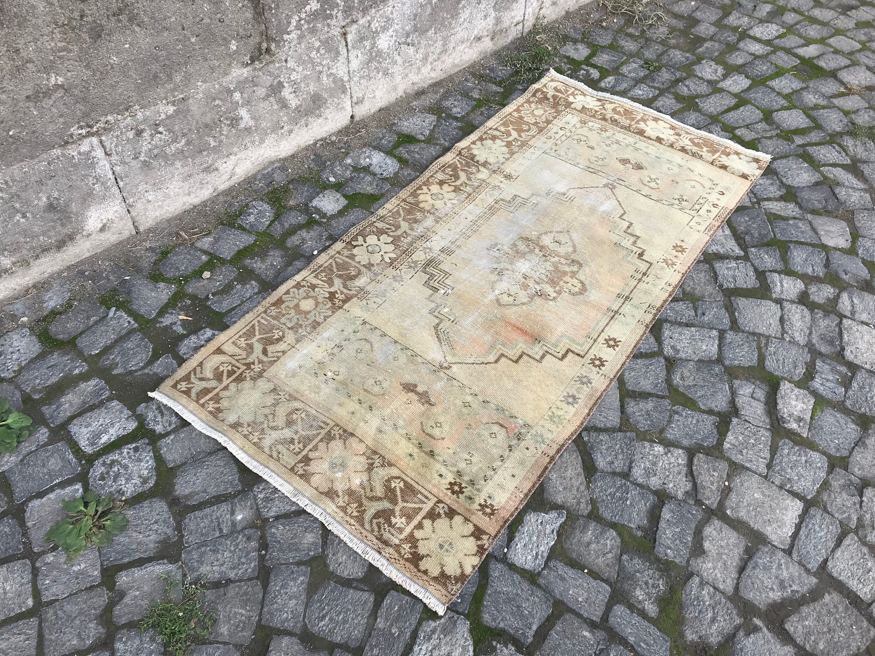 Beige Home Decor Rugs, Eclectic Rug, 2.5x5.2 ft Small Rug, Floor Rugs, Wall Hanging Rug, Turkish Rugs, Wool Rug, Vintage Rug, Bedroom Rugs