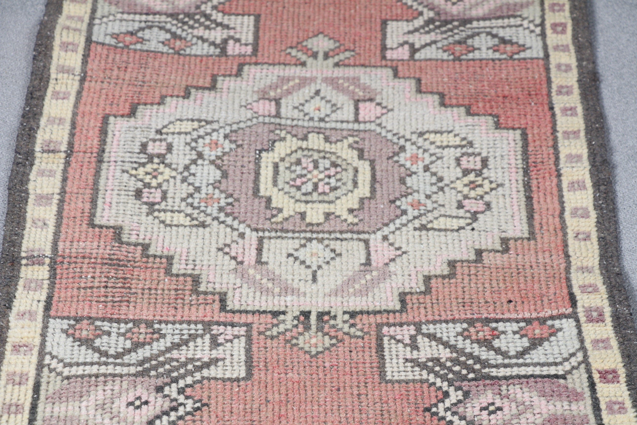 Oushak Halıları, Bej 1.6x2.4 ft Küçük Halı, Vintage Halılar, Giriş Halıları, Düz Dokuma Halılar, Mutfak Halıları, Türk Halısı, Anadolu Halısı