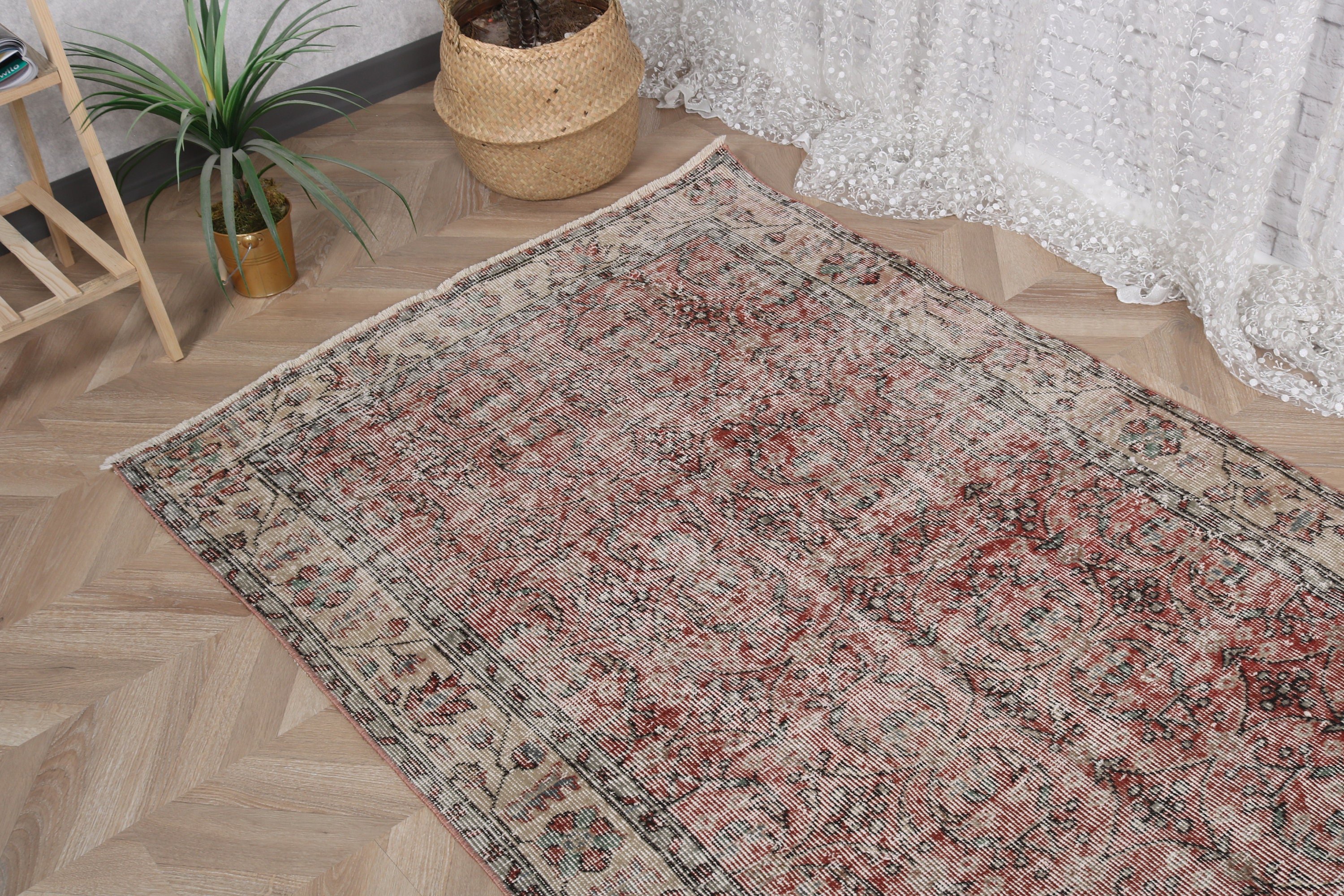 Vintage Halılar, 3.6x7 ft Alan Halıları, Açıklama Halıları, Türk Halıları, Yemek Odası Halıları, Kırmızı Açıklama Halıları, Oturma Odası Halıları, Geometrik Halılar