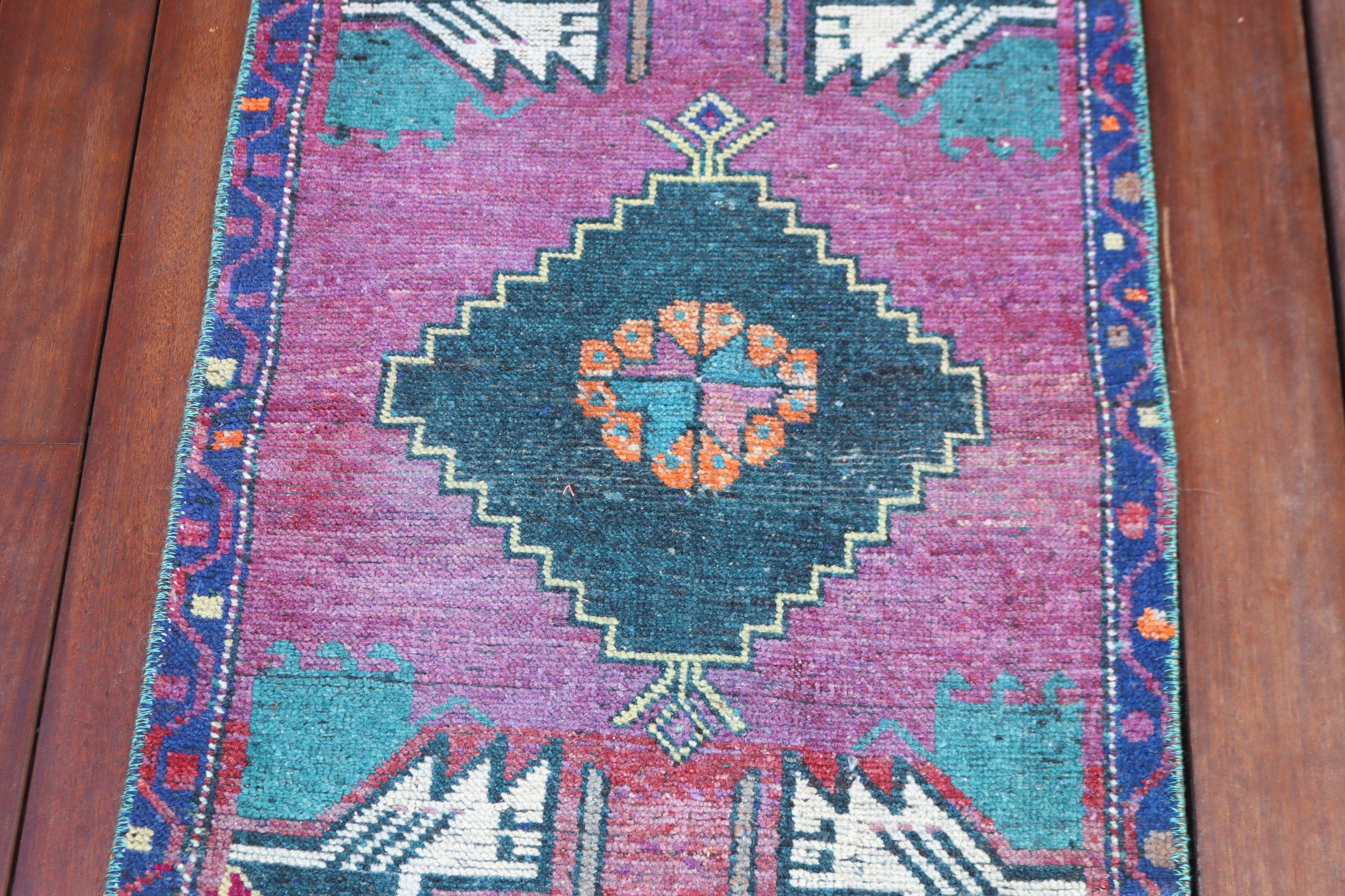 1.6x3.8 ft Küçük Halılar, Banyo Halısı, Mutfak Halısı, Mor Fas Halıları, El Dokuma Halıları, Vintage Halı, Türk Halıları, Açıklama Halıları, Boho Halısı