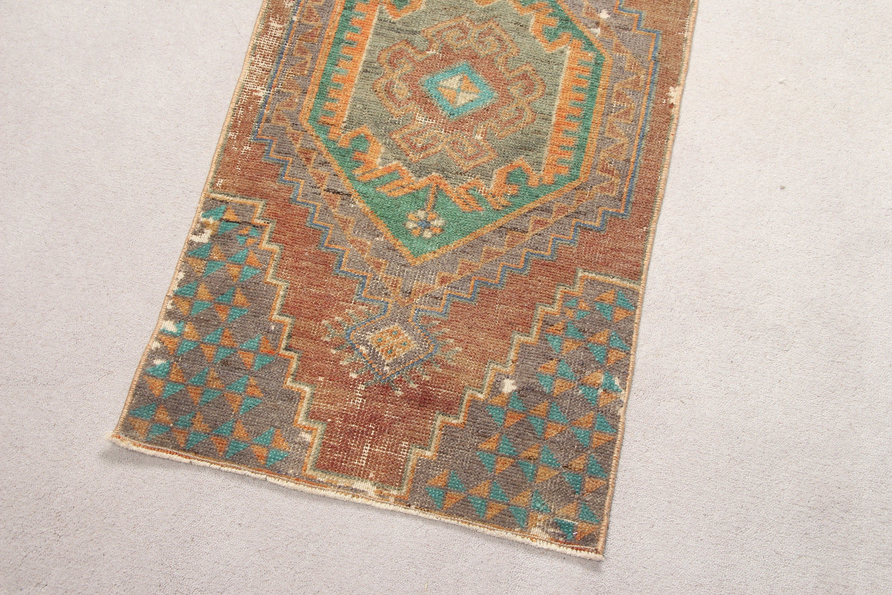 Havalı Halı, Kahverengi Yatak Odası Halısı, Fas Halısı, Giriş Halısı, Banyo Halıları, Vintage Halılar, Türk Halısı, 1.5x3.2 ft Küçük Halı, Banyo Halıları