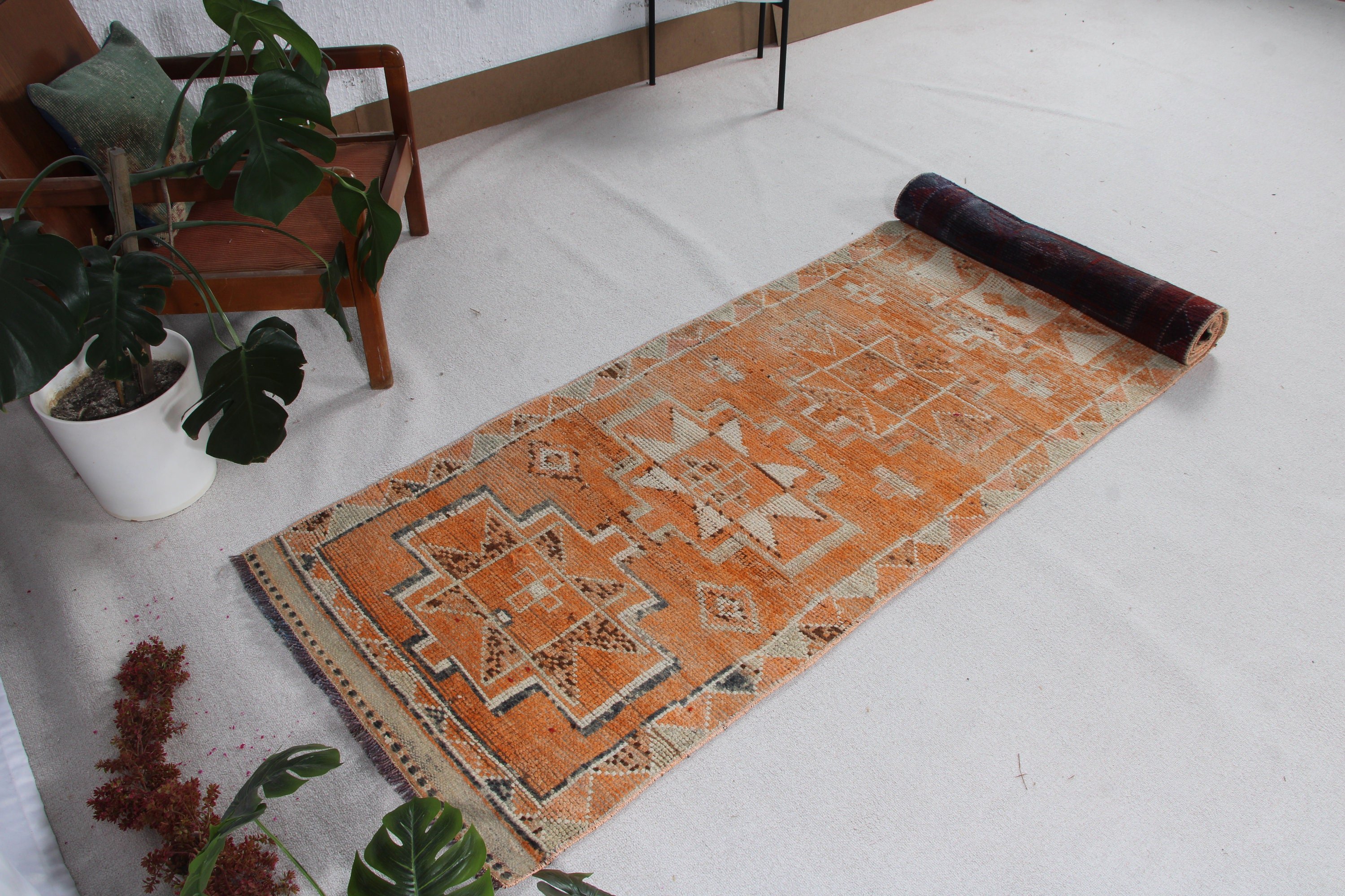 Vintage Halı, Yatak Odası Halıları, Anadolu Halısı, Beni Ourain Koşucu Halısı, Türk Halısı, Koridor Halısı, Turuncu Oushak Halıları, 2.8x11.5 ft Runner Halısı