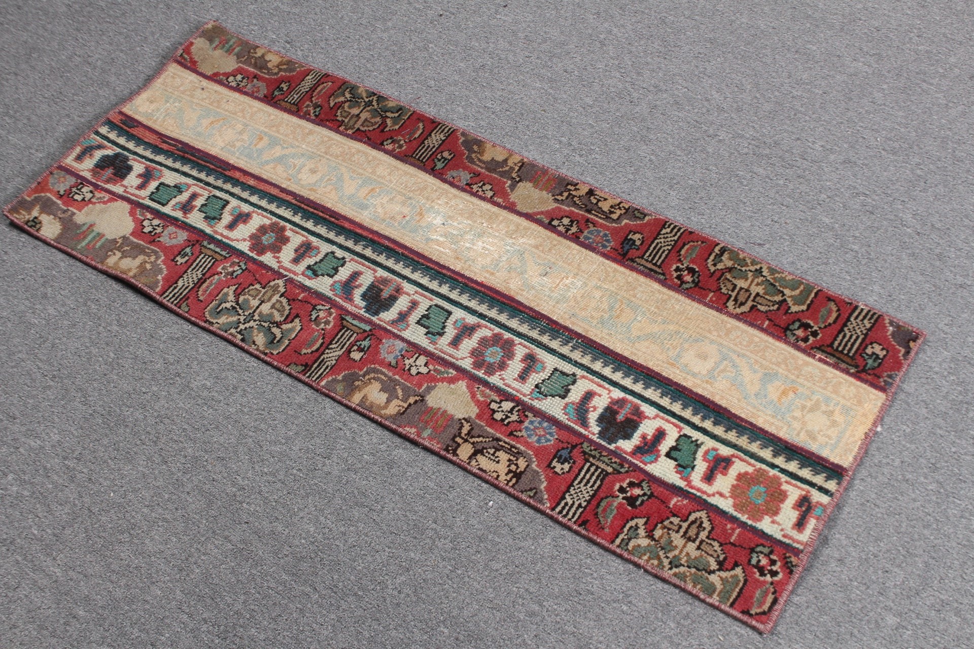 Yün Halı, Türk Halısı, 1.4x3.7 ft Küçük Halı, Kırmızı Oushak Halıları, Kapı Paspası Halıları, Vintage Halılar, Yatak Odası Halıları, Giriş Halısı, Antika Halılar