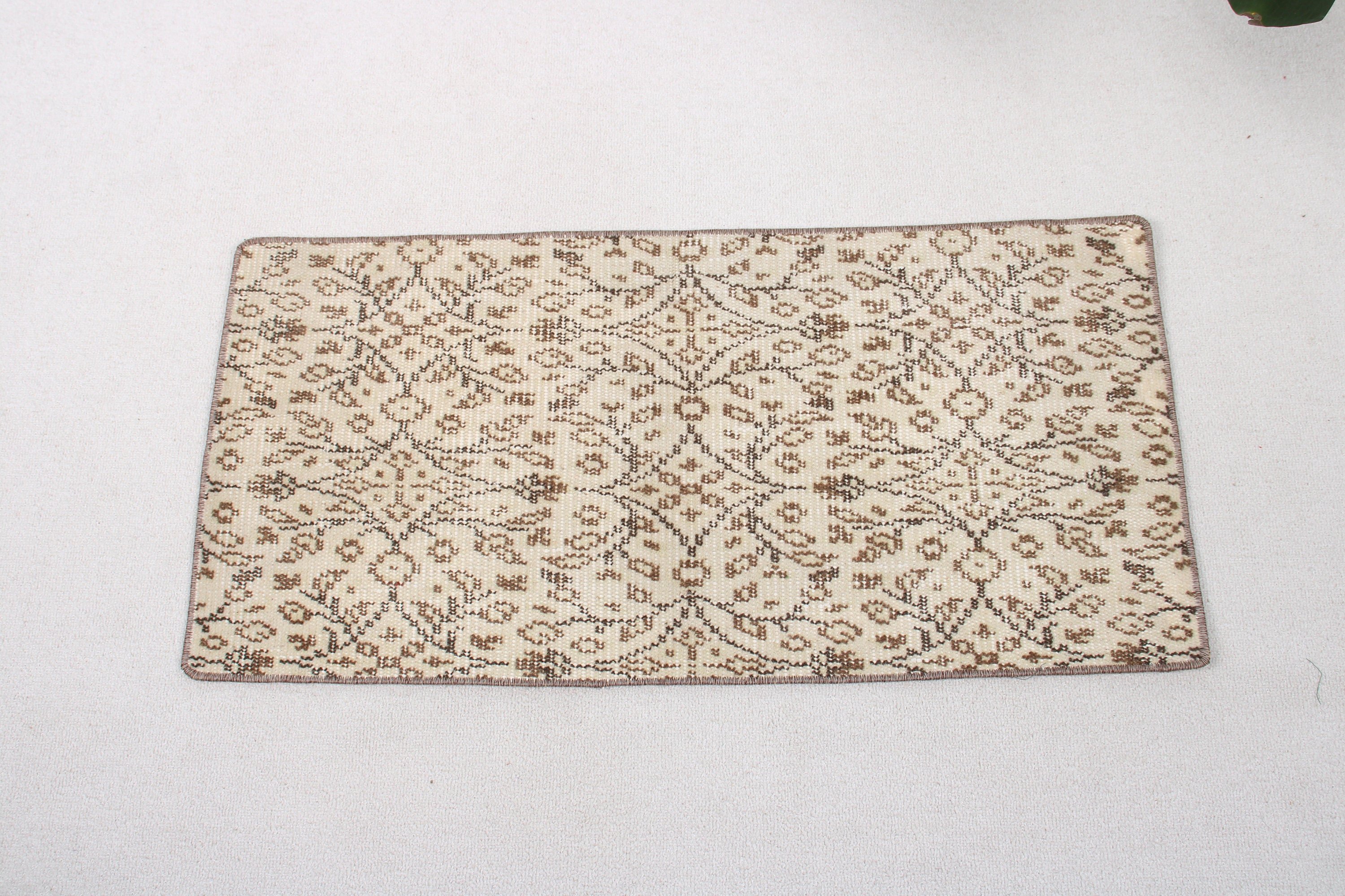 Bej Fas Halısı, Küçük Boho Halılar, 1,5x3 ft Küçük Halılar, Çocuk Halıları, Bohem Halılar, Havalı Halı, El Dokuma Halılar, Türk Halısı, Vintage Halılar