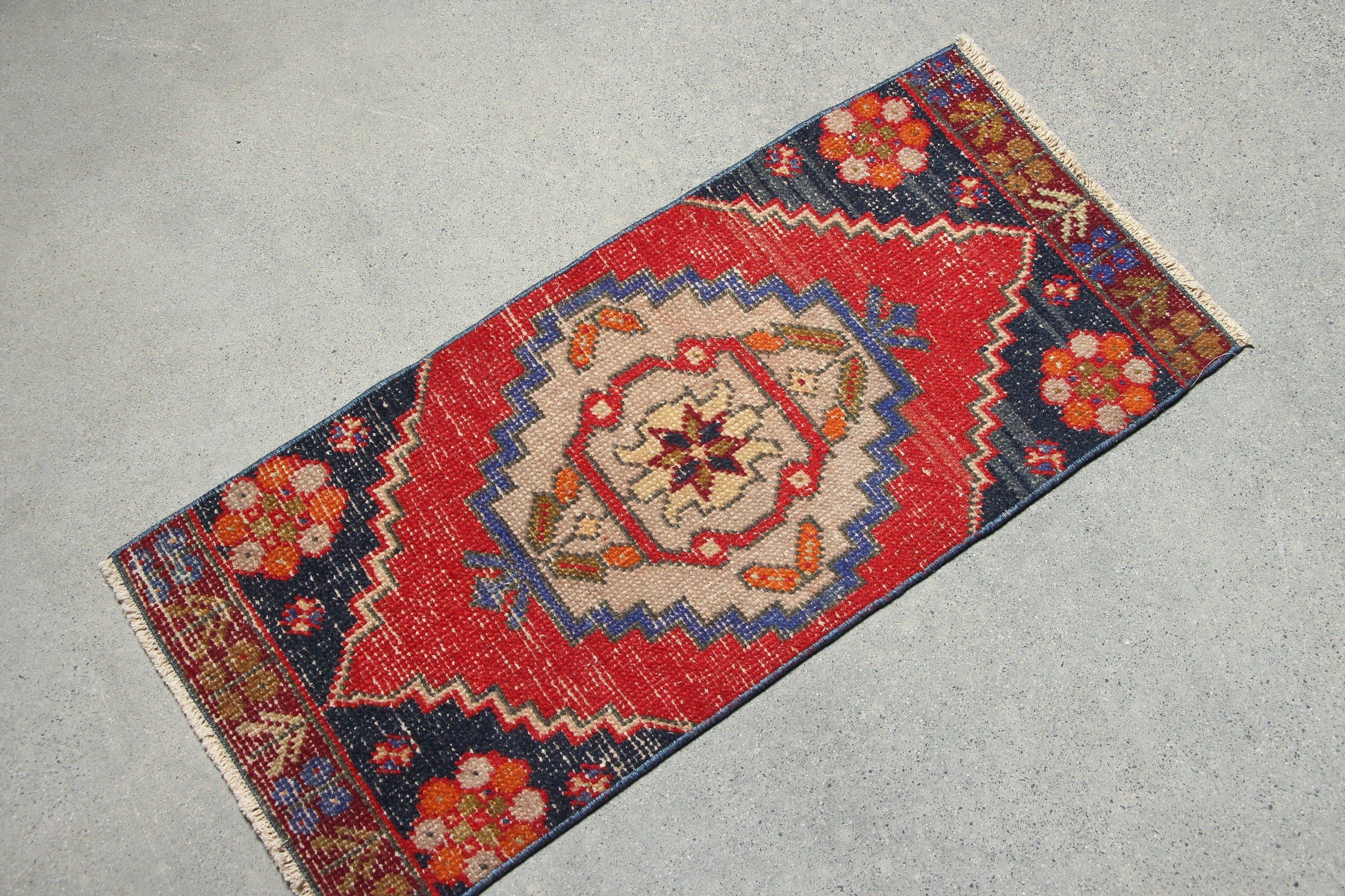 Turkish Rug, Art Rug, Bedroom Rug, Bathroom Rugs, 1.3x2.9 ft Small Rug, Vintage Rug, Red Home Decor Rugs, Wall Hanging Rugs, Floor Rug