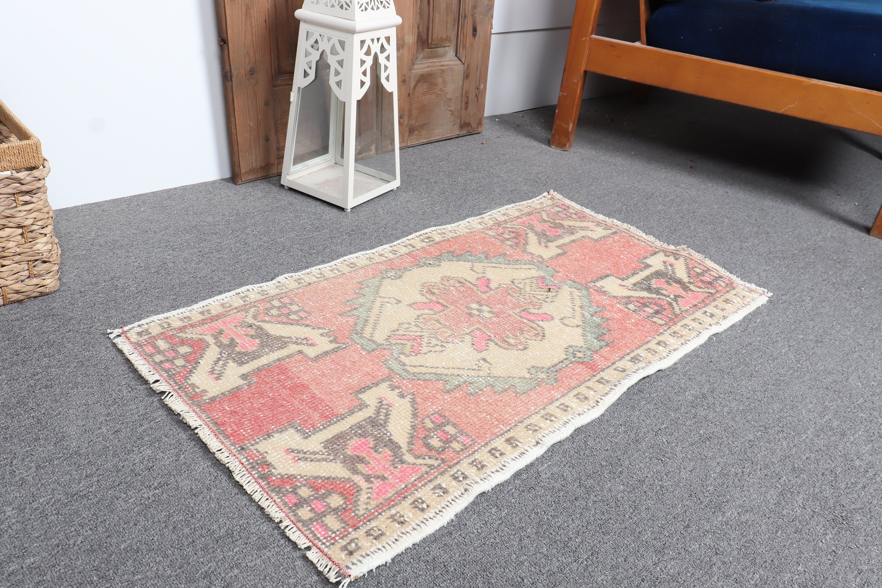 Anadolu Halısı, Kırmızı Yer Halısı, Çocuk Odası Halıları, Vintage Halı, 1.6x2.9 ft Küçük Halı, Antika Halılar, Türk Halısı, Giriş Halısı, Mutfak Halıları