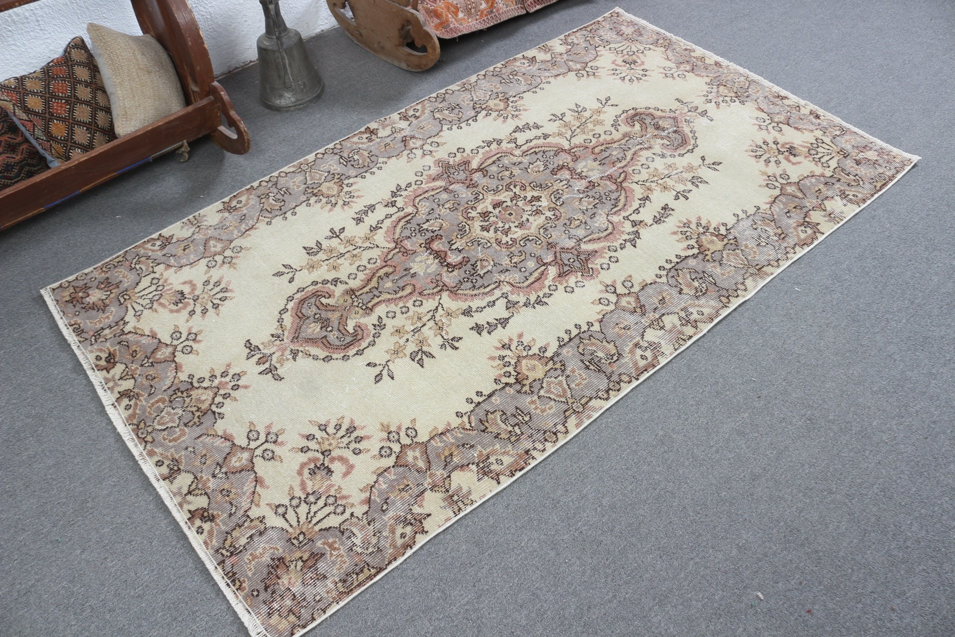 Vintage Rug, Nursery Rug, Vintage Decor Rug, 3.7x6.5 ft Area Rug, Turkish Rugs, Kitchen Rug, Rugs for Bedroom, Moroccan Rug, Beige Wool Rug