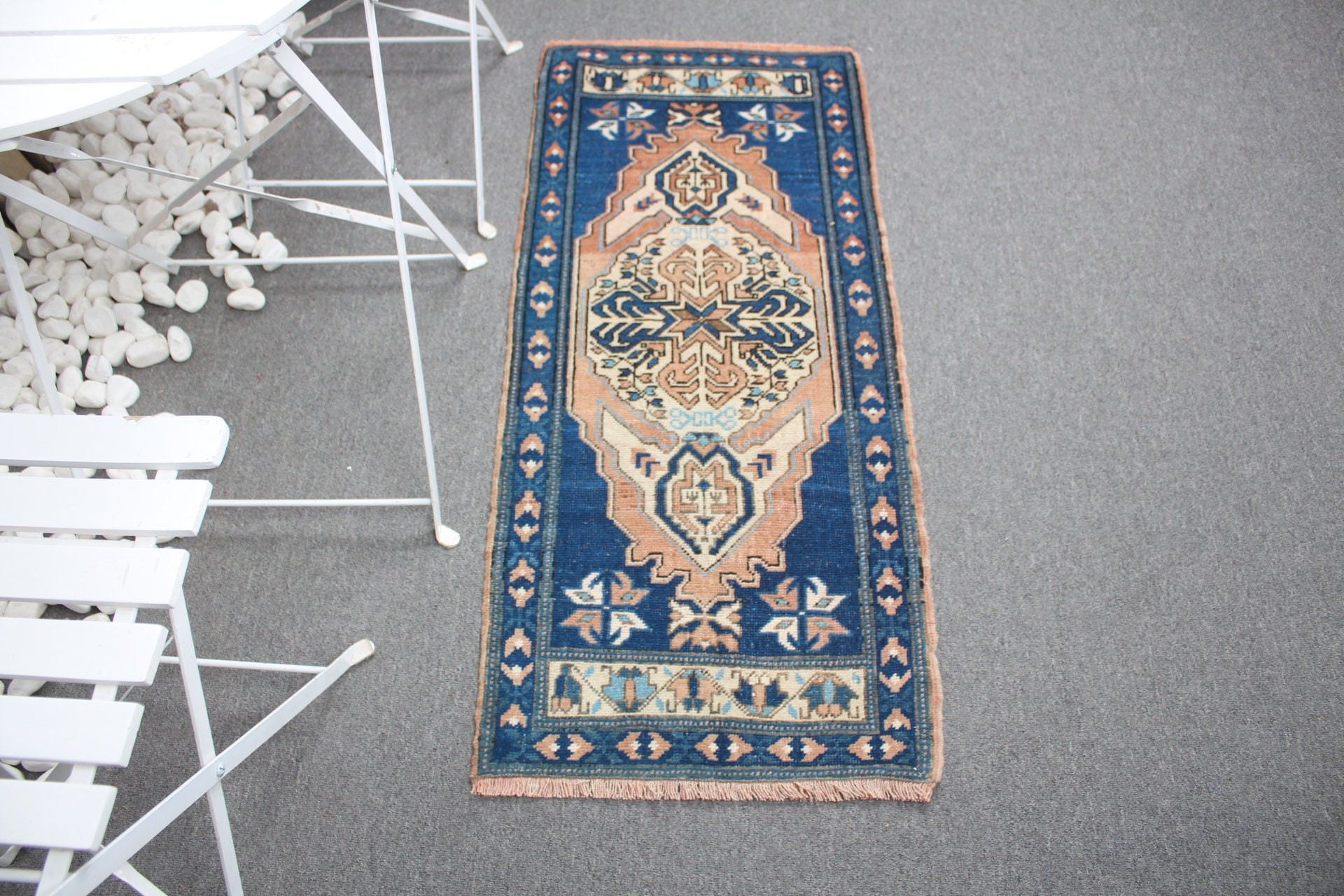 Mavi Yer Halısı, Mutfak Halıları, Türk Halısı, 1,7x3,9 ft Küçük Halı, Mutfak Halısı, Giriş Halısı, Vintage Halı, Oushak Halısı, Eski Halılar, Çocuk Halısı