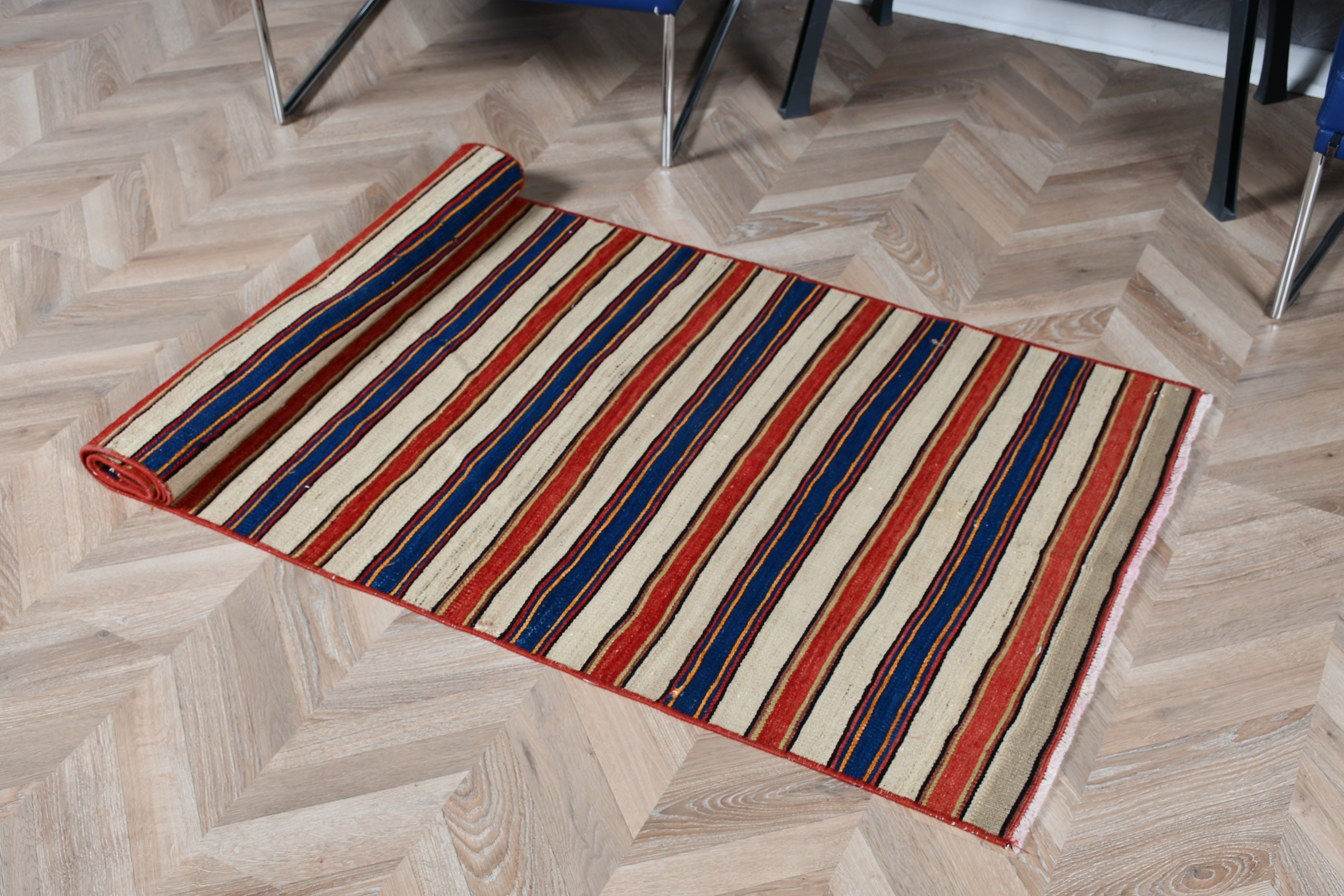 Türk Halıları, 2.7x8.2 ft Runner Halıları, Tasarımcı Halısı, Anadolu Halısı, Mutfak Halıları, Merdiven Halısı, Mavi Yün Halıları, Runner Halıları, Vintage Halı